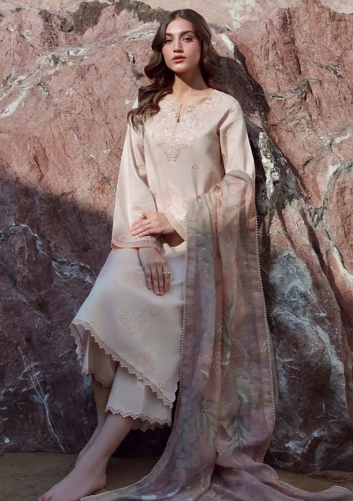 mohsin-saeed-fabrics-is-selling-online-and-in stores-Luxury-daily-wear-wedding-wear-formal-wear-in-budgeted-price-This-product-is-from-seran-afsanah-lawn-ss25-d-05-rumi-is-available-on-Mohsin-saeed-fabrics-website.