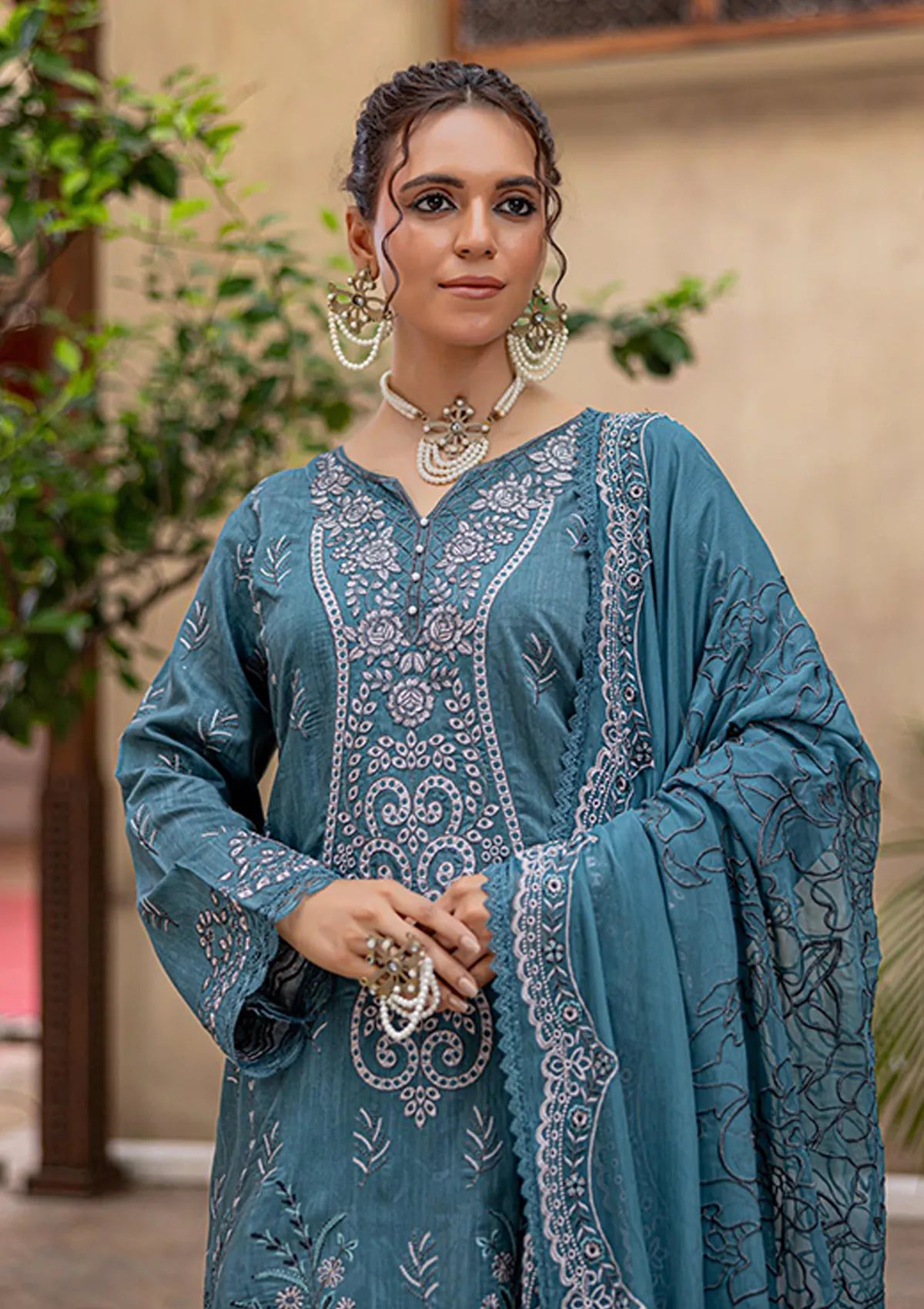 mohsin-saeed-fabrics-is-selling-online-and-in stores-Luxury-daily-wear-wedding-wear-formal-wear-in-budgeted-price-This-product-is-from-azam-arts-pankh-by-smile-vol-01-viscose25-d-1933-is-available-on-Mohsin-saeed-fabrics-website.