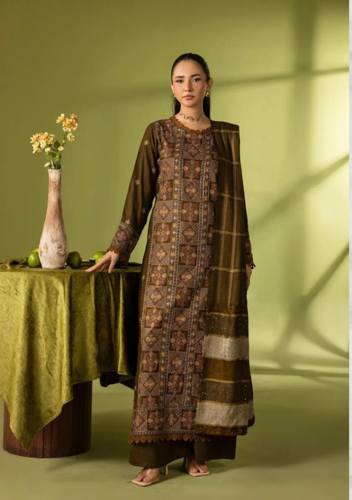 Ishq By Khoobsurat Peach Leather'25 IS-01