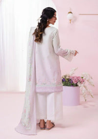 mohsin-saeed-fabrics-is-selling-online-and-in stores-Luxury-daily-wear-wedding-wear-formal-wear-in-budgeted-price-This-product-is-from-qalamkar-qprints-lawn25-vol-2-em-01a-ivy-is-available-on-Mohsin-saeed-fabrics-website.