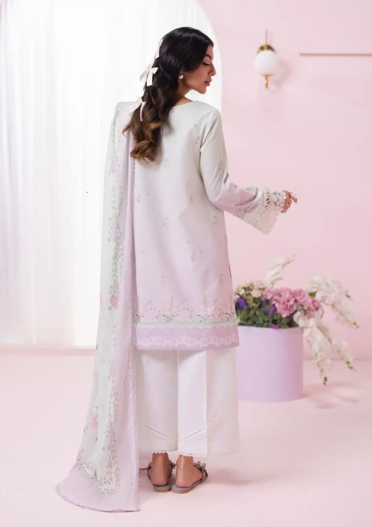mohsin-saeed-fabrics-is-selling-online-and-in stores-Luxury-daily-wear-wedding-wear-formal-wear-in-budgeted-price-This-product-is-from-qalamkar-qprints-lawn25-vol-2-em-01a-ivy-is-available-on-Mohsin-saeed-fabrics-website.