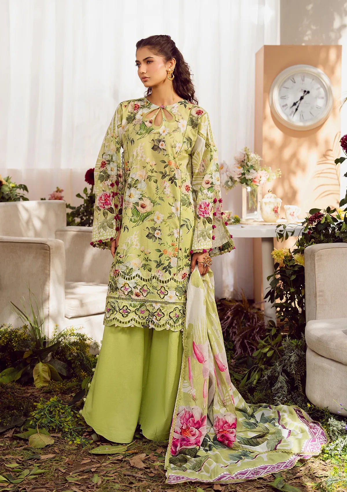 mohsin-saeed-fabrics-designer-daily-wear-formal-and-wedding-suits-within-budget-This-product-is-from-elaf-prints-lawn25-vol-2-eps-5a-lush-radiance-is-available-on-Mohsin-saeed-fabrics-website.