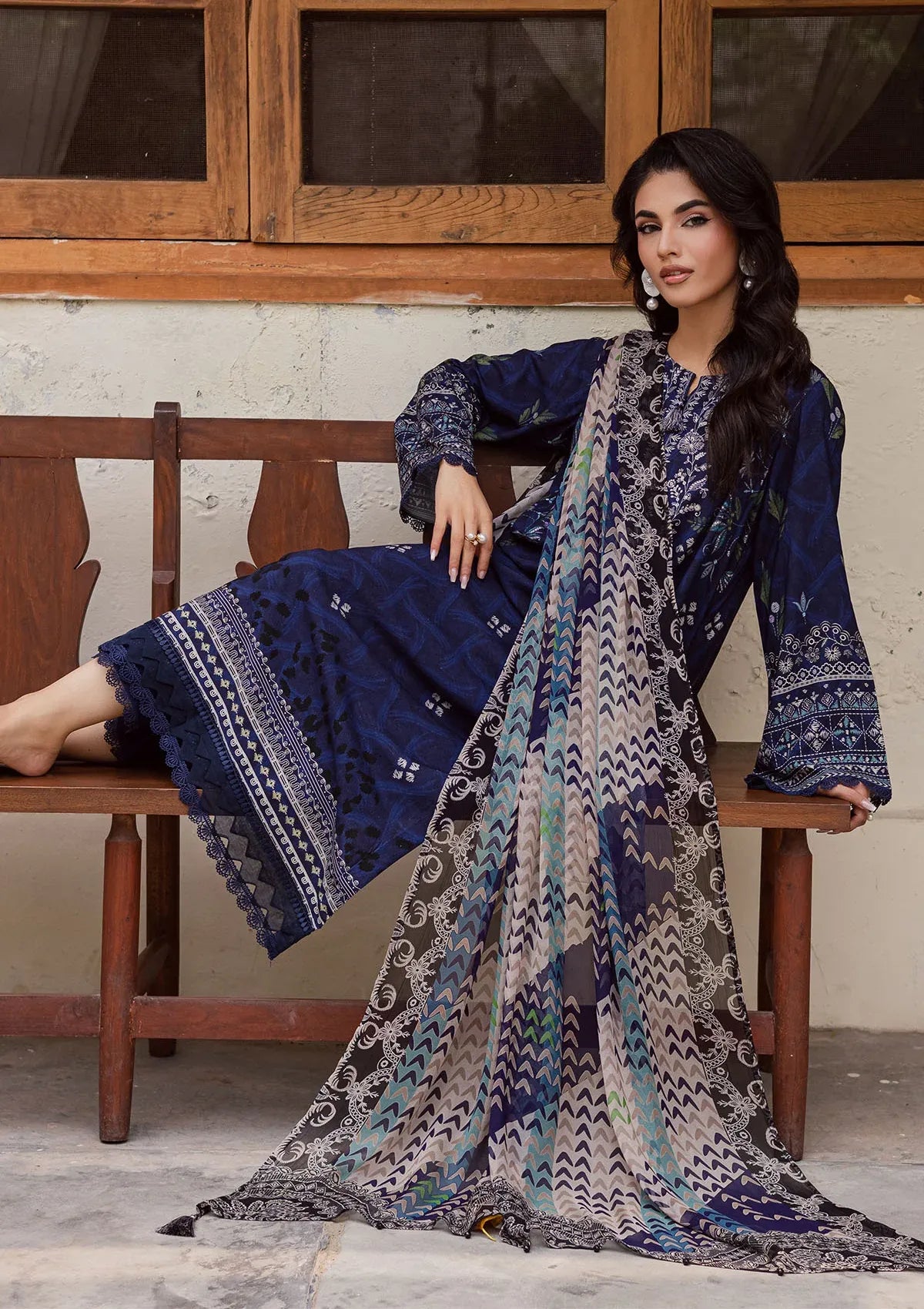 mohsin-saeed-fabrics-is-selling-online-and-in stores-Luxury-daily-wear-wedding-wear-formal-wear-in-budgeted-price-This-product-is-from-nureh-signature-prints-linen25-sp-167-is-available-on-Mohsin-saeed-fabrics-website.