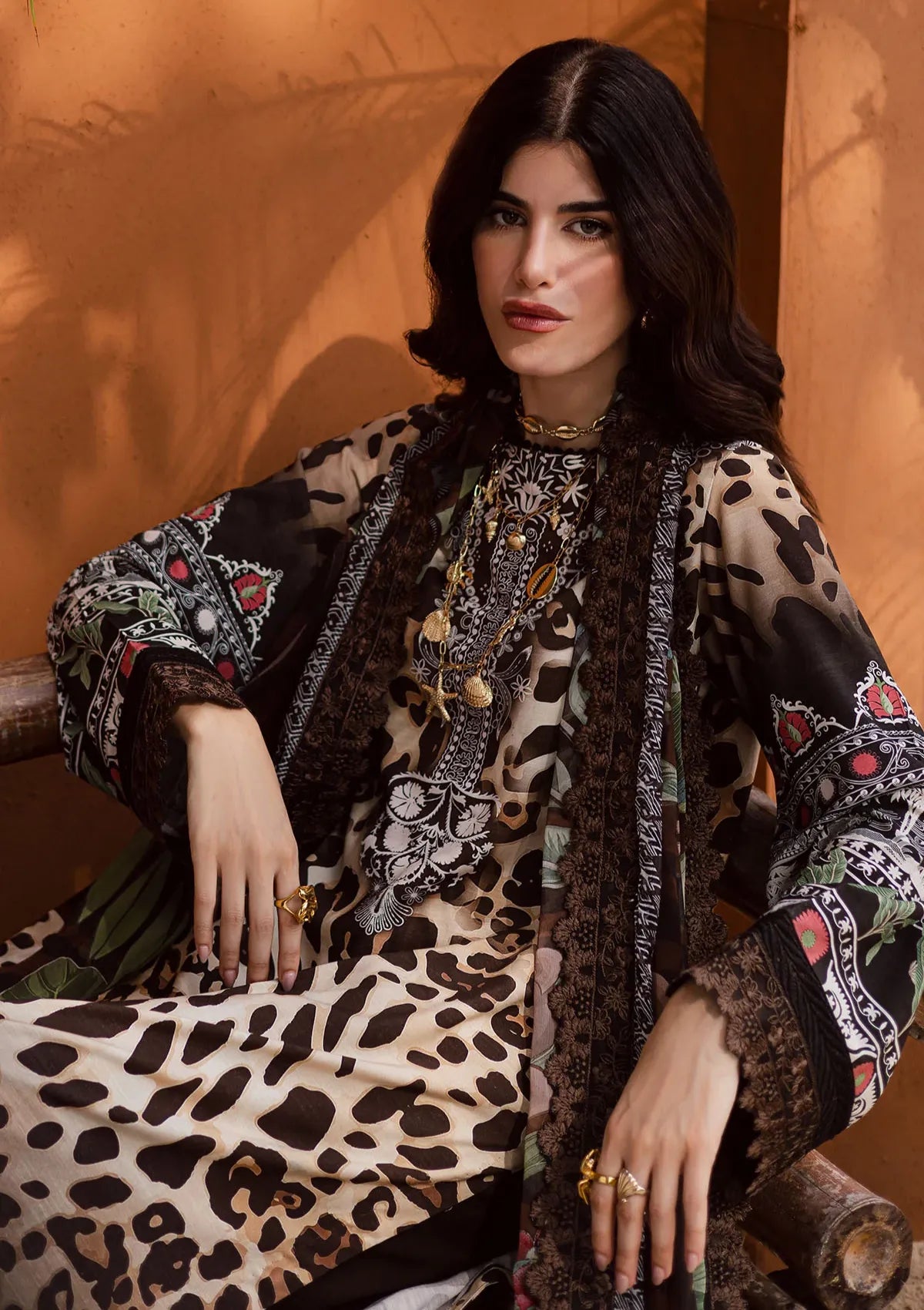 mohsin-saeed-fabrics-designer-daily-wear-formal-and-wedding-suits-within-budget-This-product-is-from-nureh-gardenia-viscose-slub-linen25-nwg-85-is-available-on-Mohsin-saeed-fabrics-website.