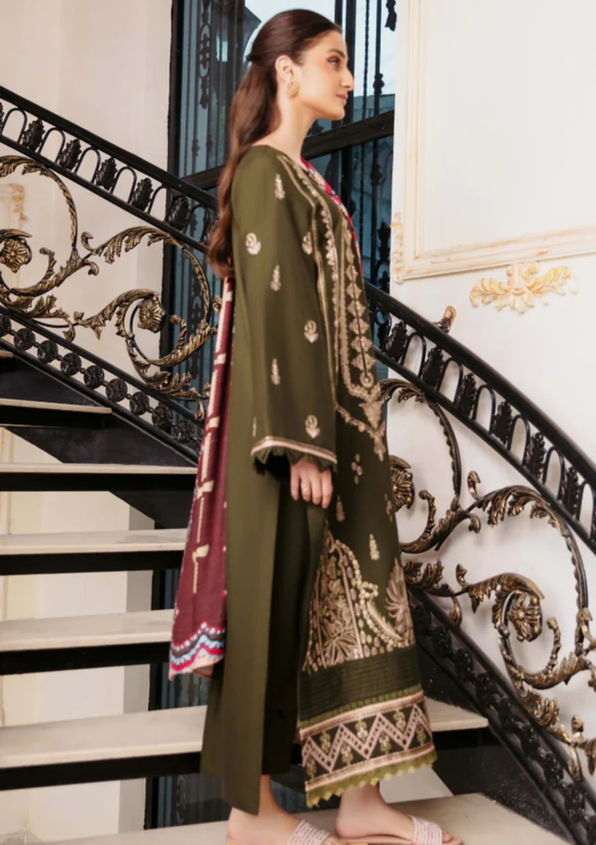 mohsin-saeed-fabrics-luxury-fashion-collection-daily-wear-wedding-and-formal-in-budget-This-product-is-from-humdum-serene25-d-08-is-available-on-Mohsin-saeed-fabrics-website.