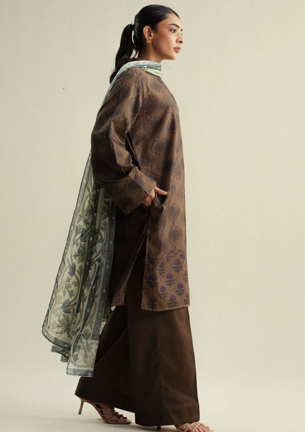 mohsin-saeed-fabrics-luxury-fashion-collection-daily-wear-wedding-and-formal-in-budget-This-product-is-from-coco-by-zara-shahjahan-drop-4-prints25-rove-6a-is-available-on-Mohsin-saeed-fabrics-website.