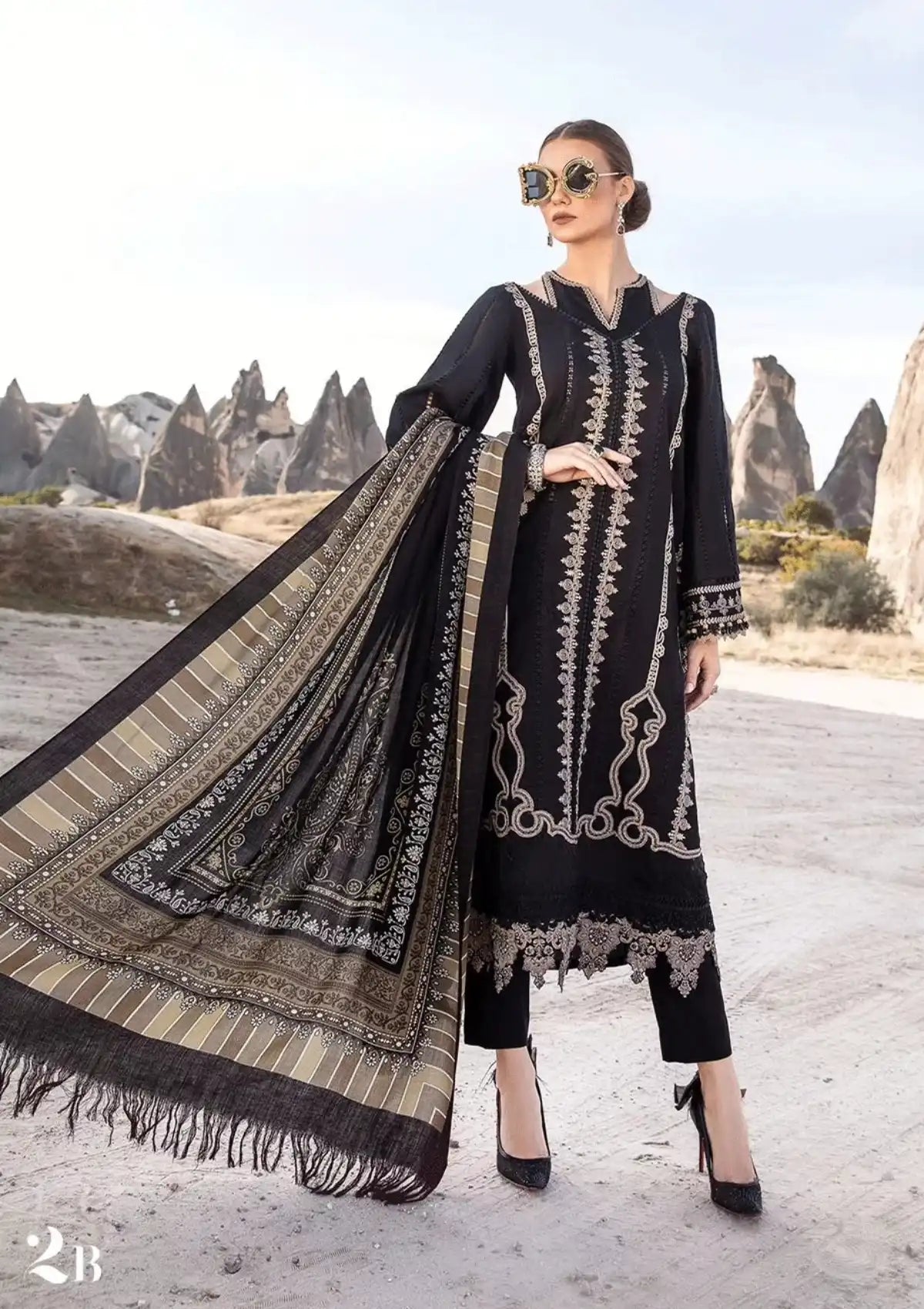 Maria.B M.Prints Winter Edition'23 D-02B - Mohsin Saeed Fabrics