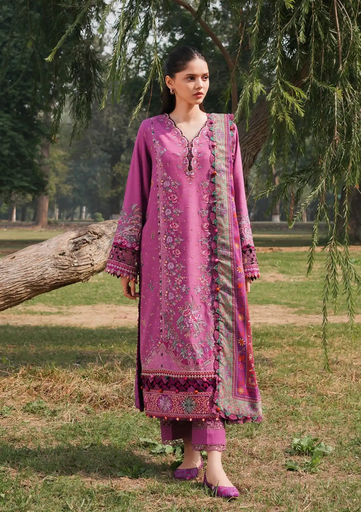 Zaha Winter'23 Vol-02 ZW-08 NEGIN - Mohsin Saeed Fabrics