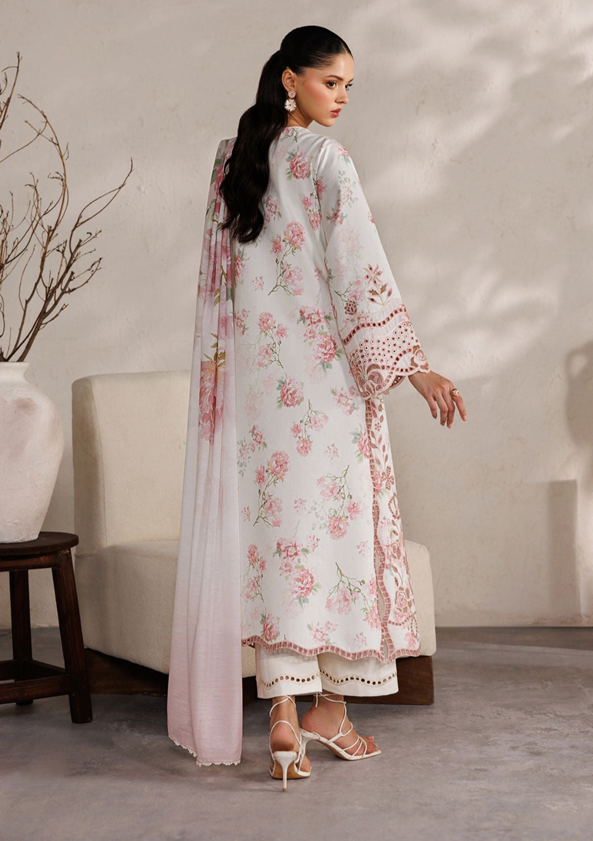 Iznik Festive Lawn'26 IBE-04