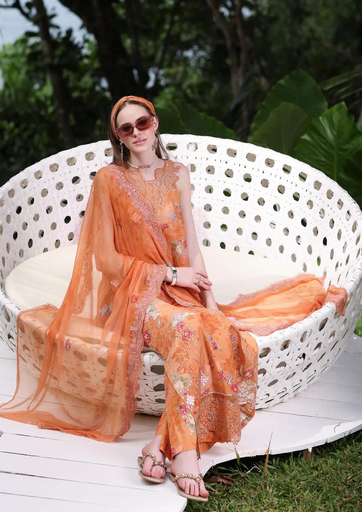 Noor by Saadia Asad Luxe Printkari'24 D-04A