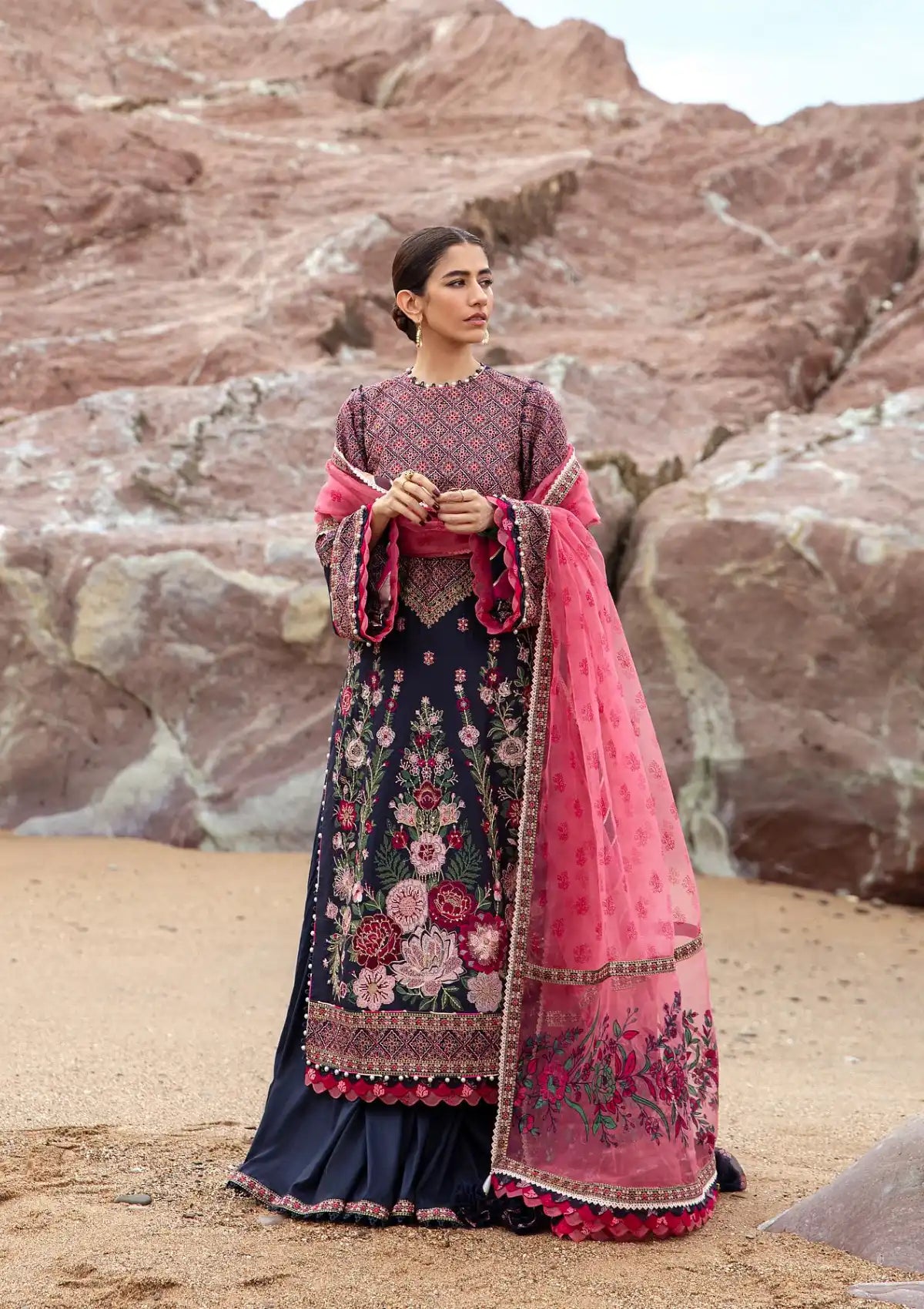 Mohsin Naveed Ranjha Festive Lawn'24 MFL-011