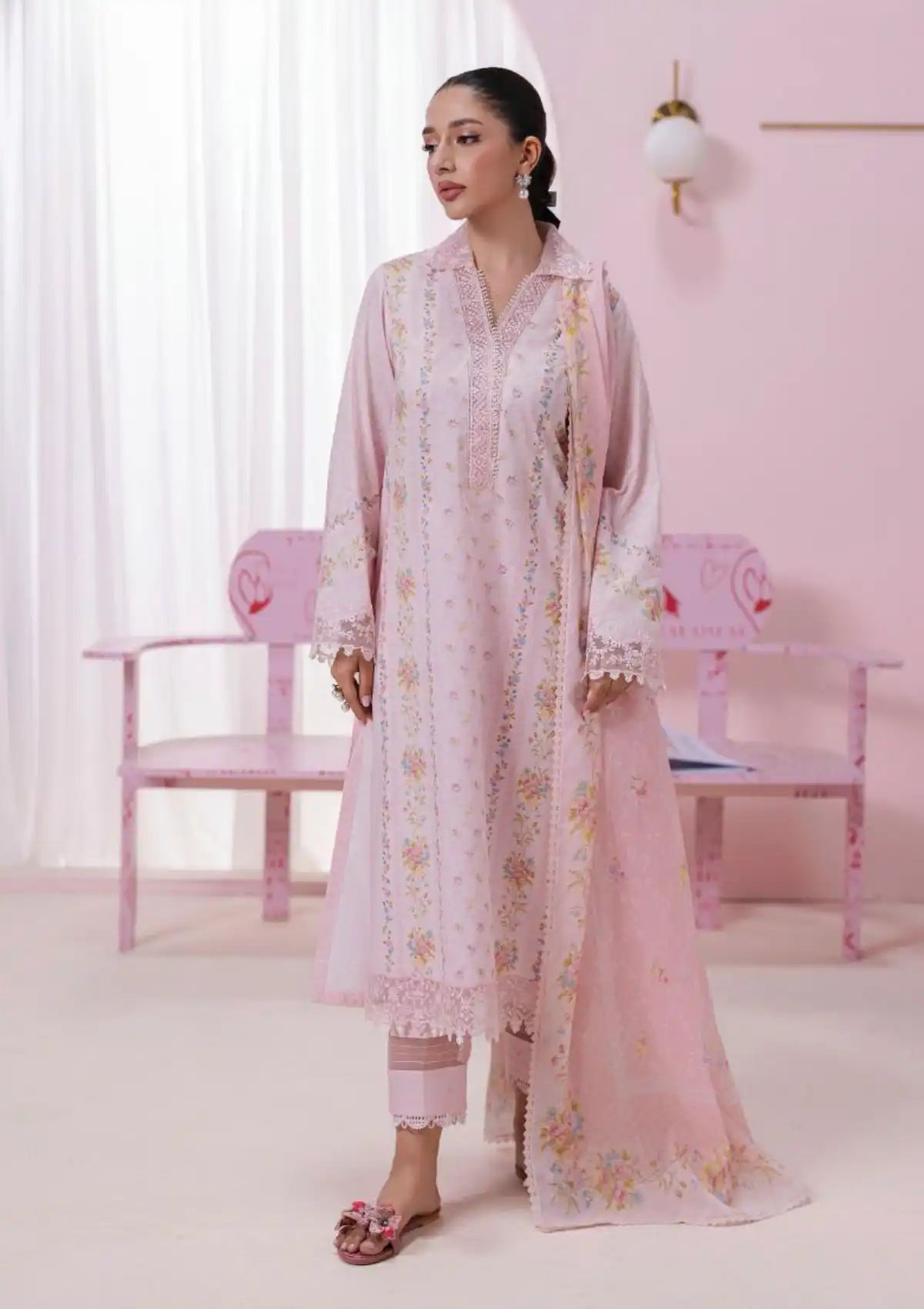 mohsin-saeed-fabrics-affordable-luxury-outfits-for-daily-formal-and-wedding-wear-This-product-is-from-qalamkar-qprints-lawn25-vol-2-em-07b-eden-is-available-on-Mohsin-saeed-fabrics-website.
