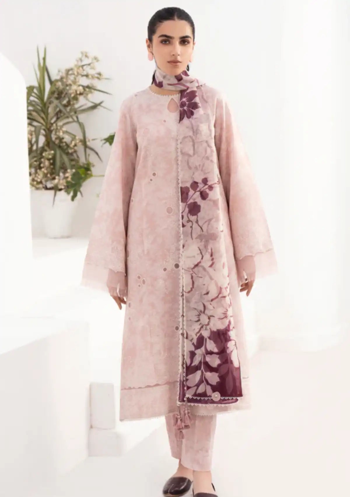 Delia By Jazmin'24 D-10 - Mohsin Saeed Fabrics