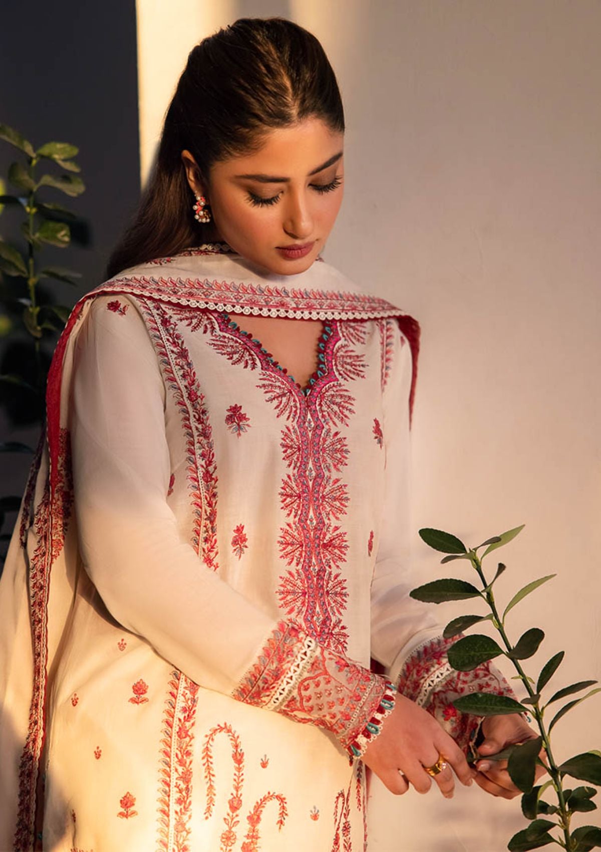 Zaha Lawn'24 ZL-09A (ELANIA)