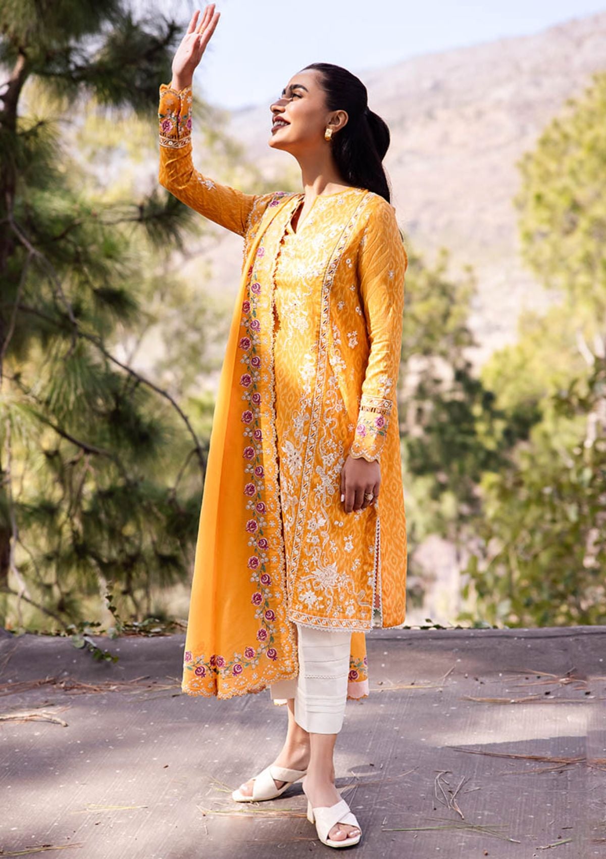Zaha Lawn'24 ZL-15A (NARINA) - Mohsin Saeed Fabrics