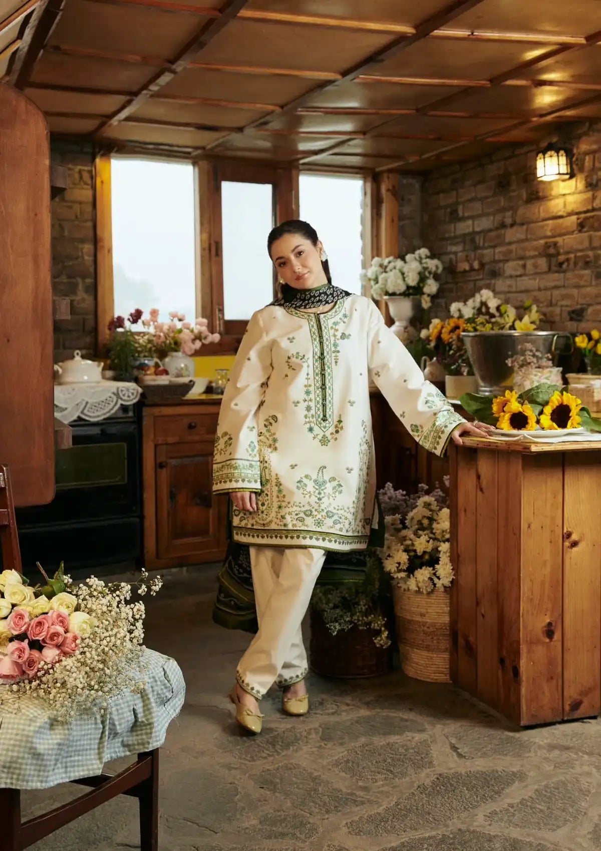 Coco By Zara Shahjahan Lawn'24 Vol-02 D-07A-ARELA - Mohsin Saeed Fabrics