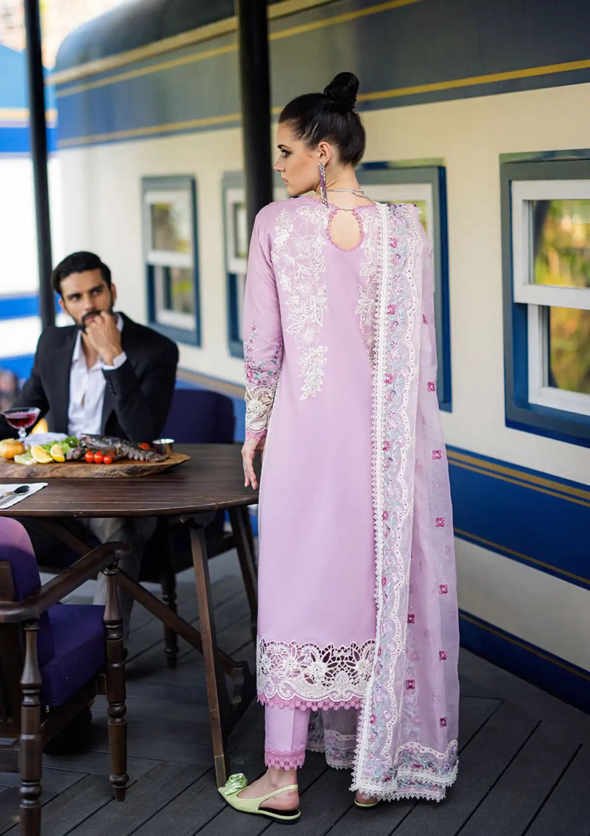 Mushq Orient Express Lawn'24 MUN-206 RAFFINE - Mohsin Saeed Fabrics
