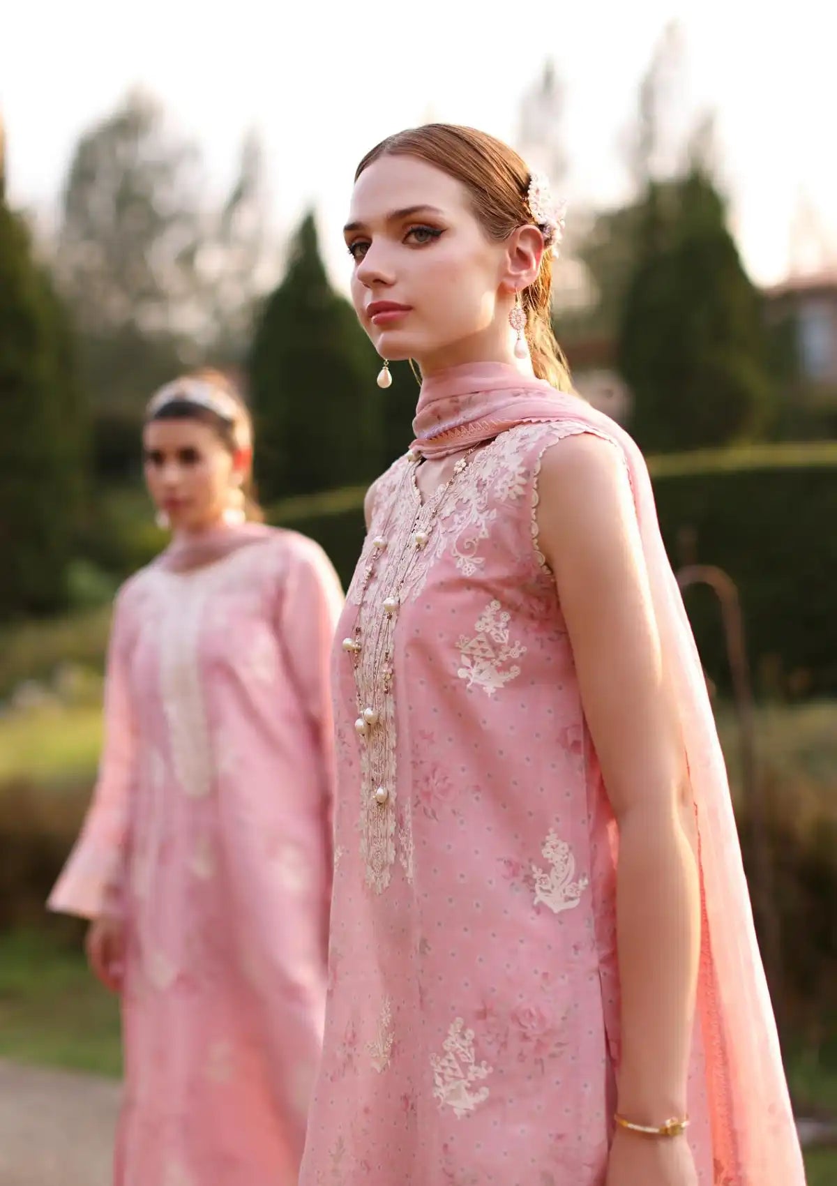 Noor by Saadia Asad Eid Luxe Printkari'24 D-07