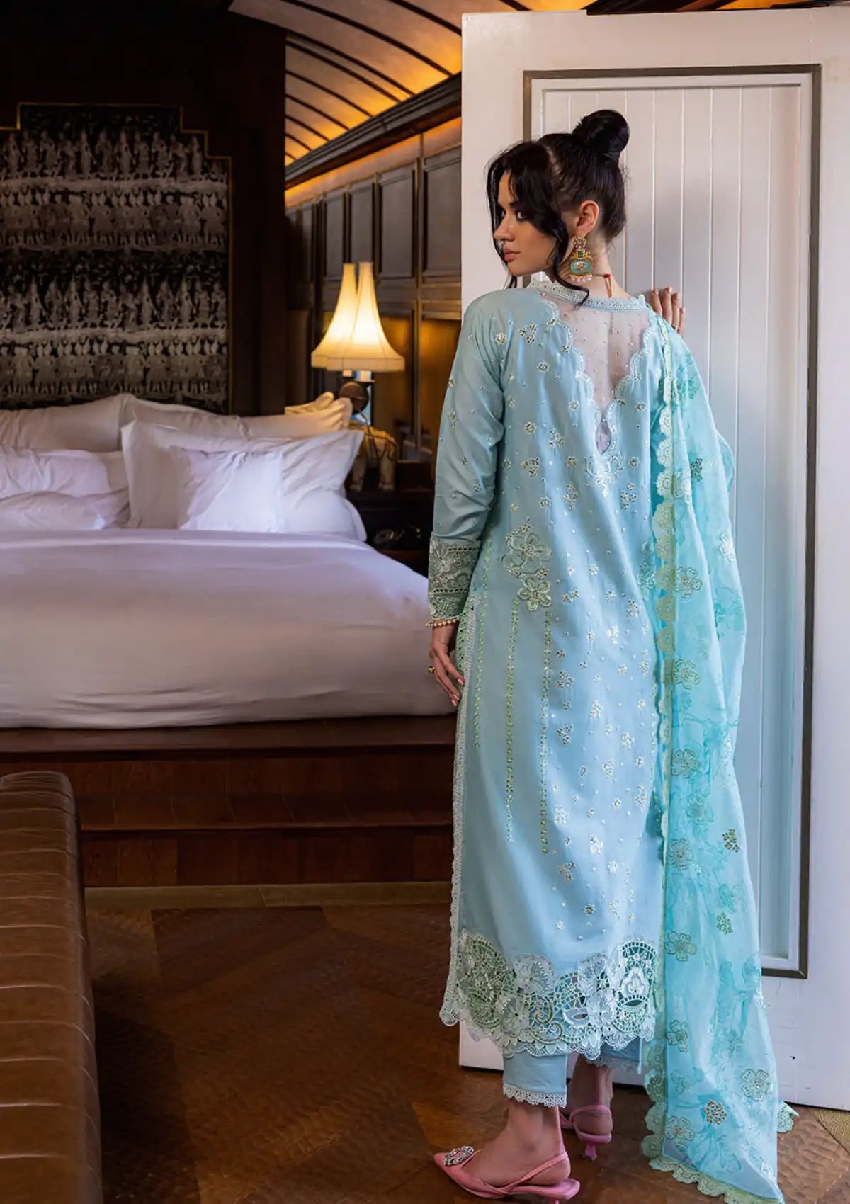 Mushq Orient Express Lawn'24 MUN-202 REVE - Mohsin Saeed Fabrics