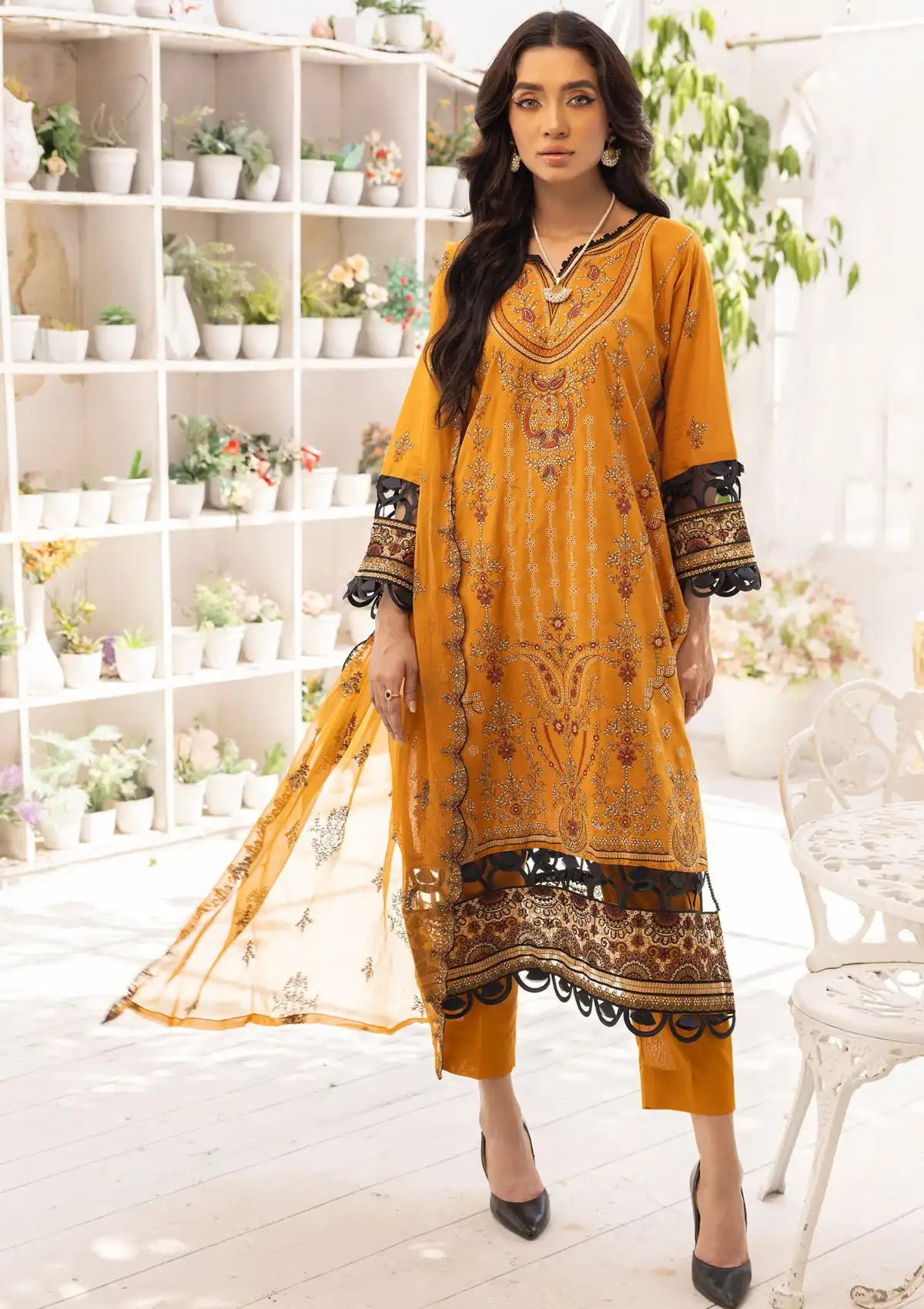 Ayla Zahra Singhar Luxury Emb Karandi'23 SNAZ 2 - Mohsin Saeed Fabrics