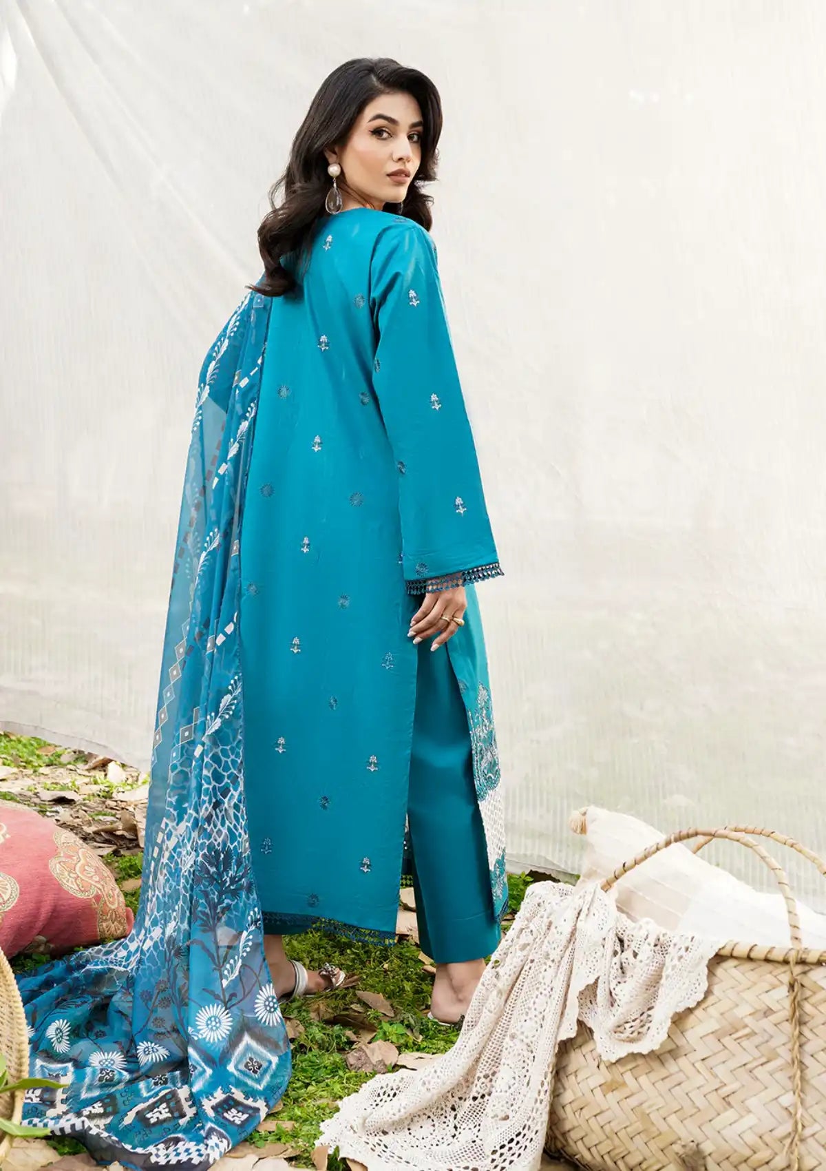 Safwa Skye Emb Lawn'24 Vol-01 SKY-08 - Mohsin Saeed Fabrics