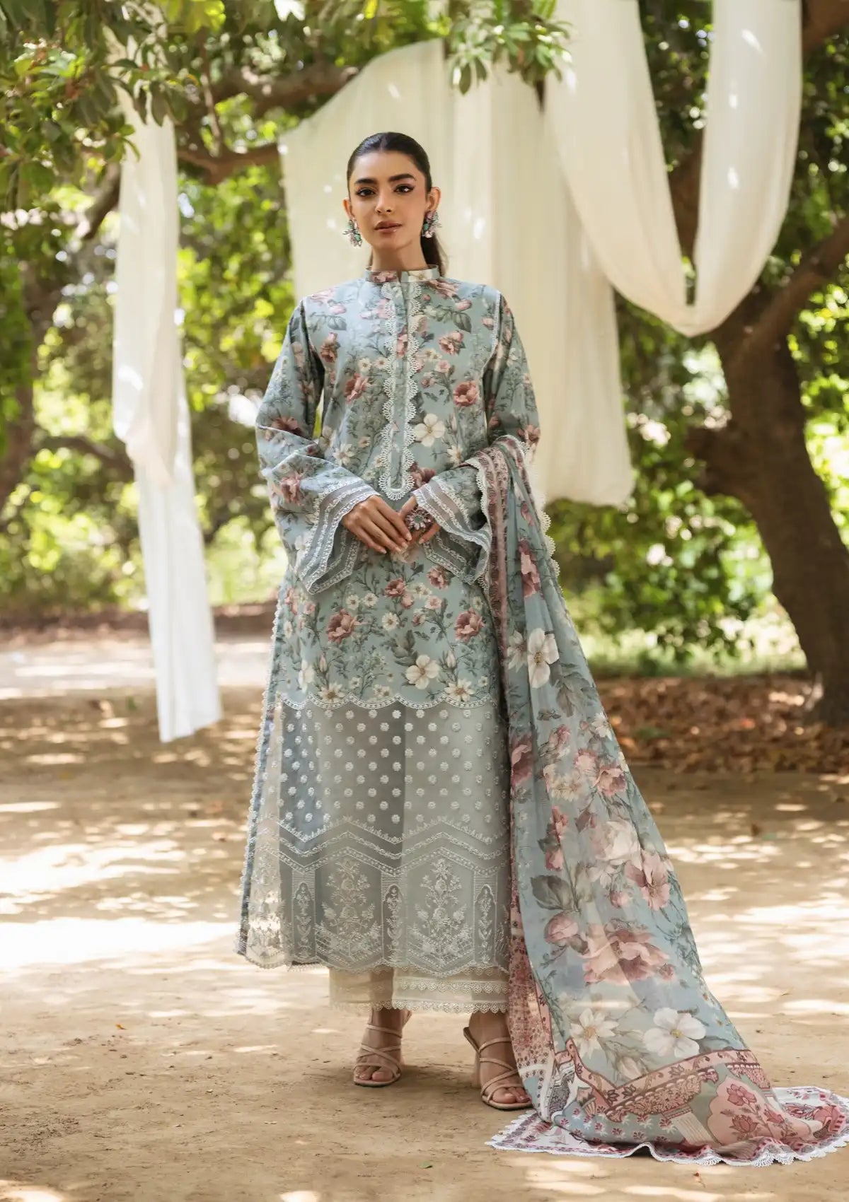 Tahra By Zainab Chottani Lawn'24 D-05A-SAMAHA - Mohsin Saeed Fabrics