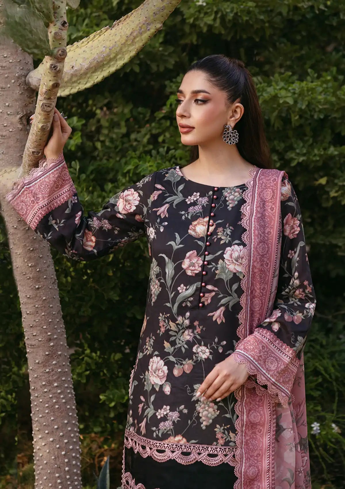 Tahra By Zainab Chottani Lawn'24 D-01A-RYMA - Mohsin Saeed Fabrics