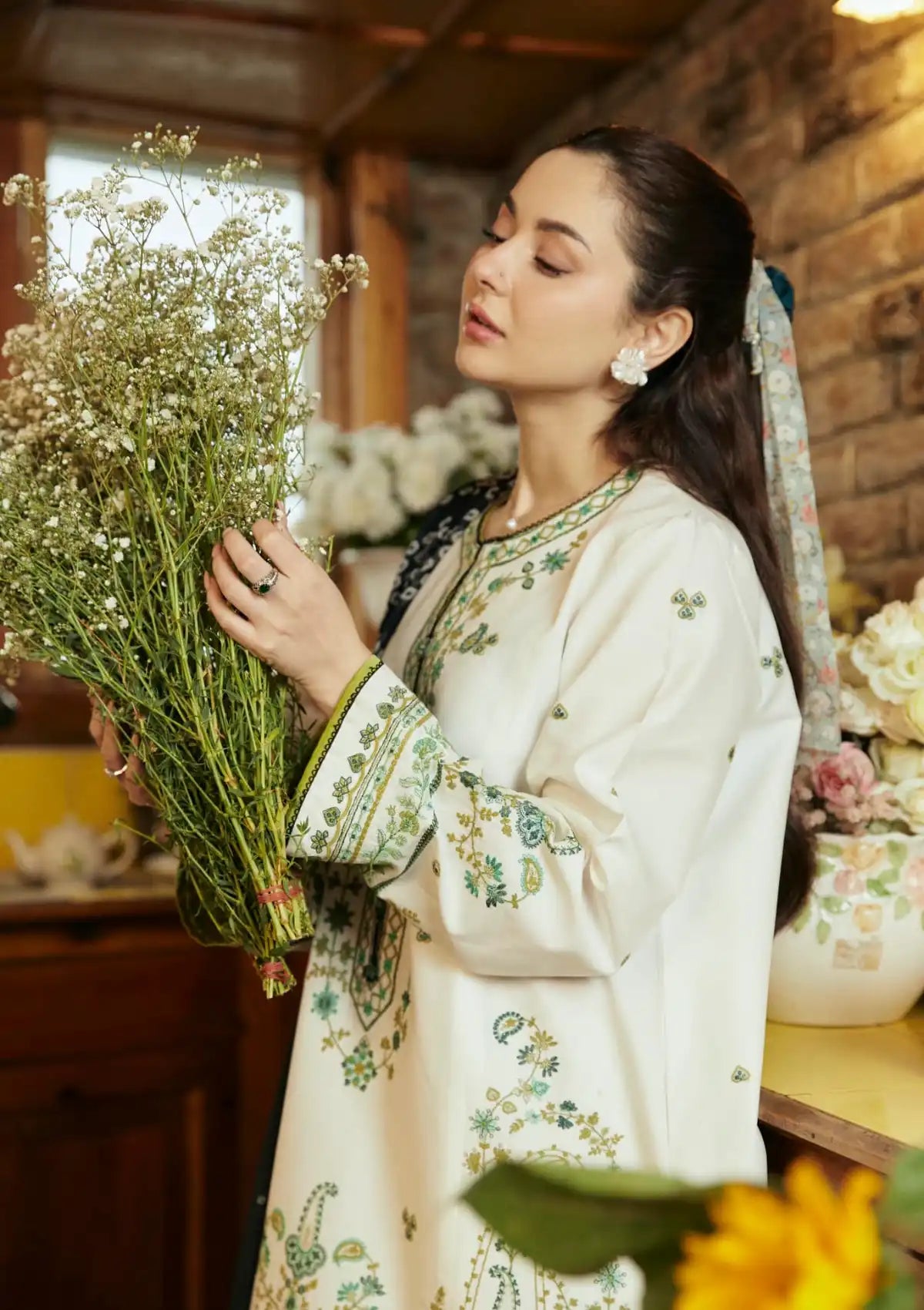 Coco By Zara Shahjahan Lawn'24 Vol-02 D-07A-ARELA - Mohsin Saeed Fabrics