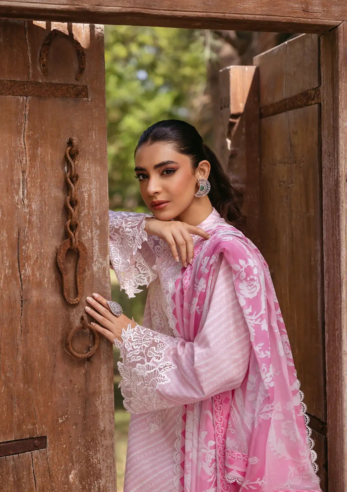 Tahra By Zainab Chottani Lawn'24 D-09A-RUHAE - Mohsin Saeed Fabrics