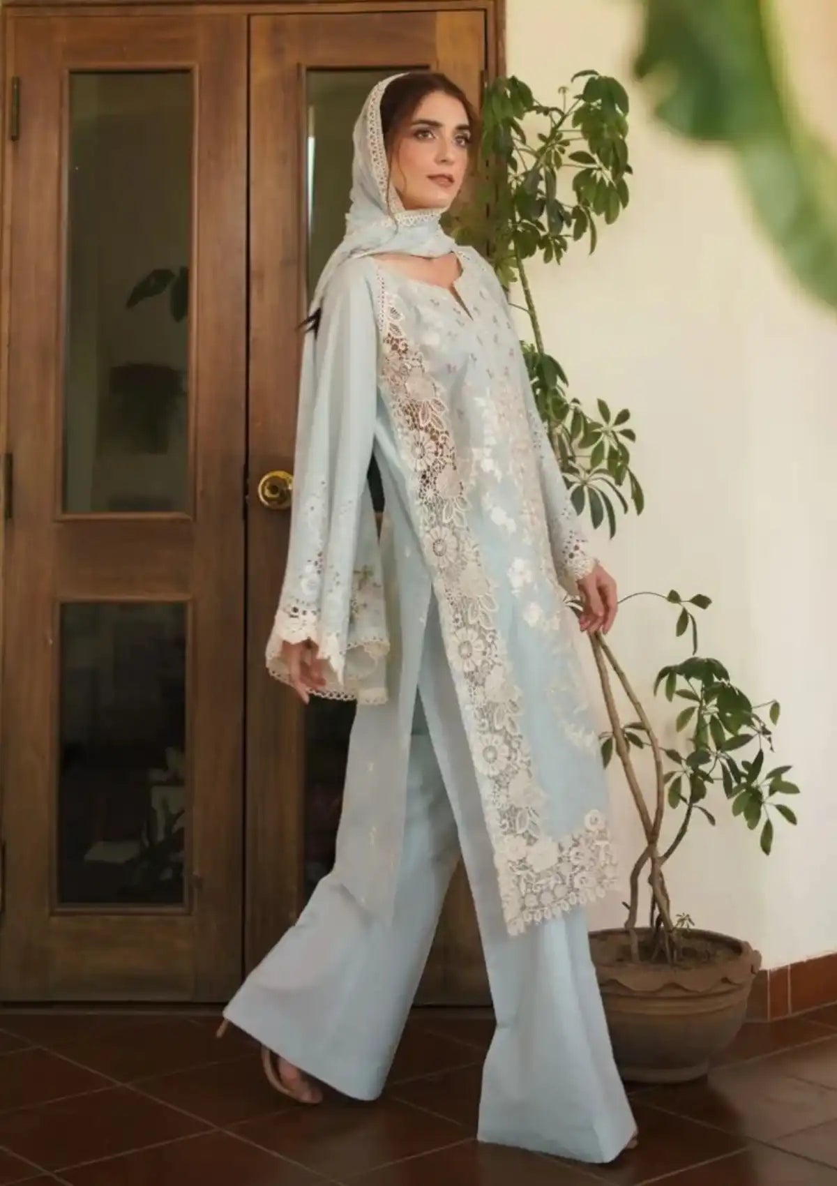 Manara Luxury Lawn'24 ML-10 PARISHAY - Mohsin Saeed Fabrics