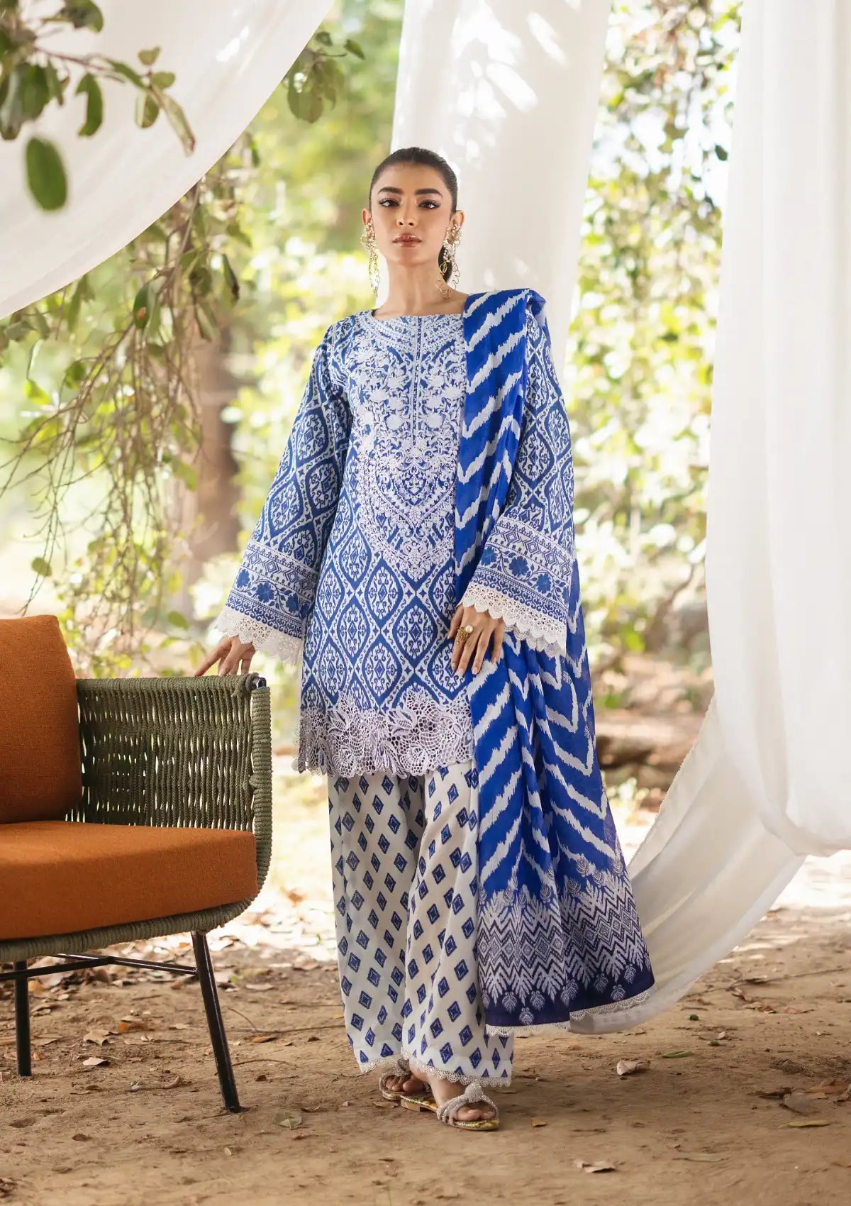 Tahra By Zainab Chottani Lawn'24 D-04A-LEENA - Mohsin Saeed Fabrics
