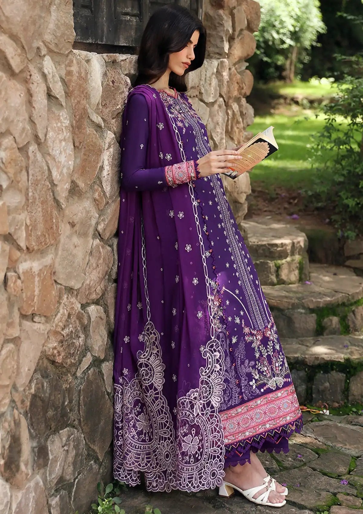 Qalamkar Qlinekari Linen'24 LM-15 EIMERA