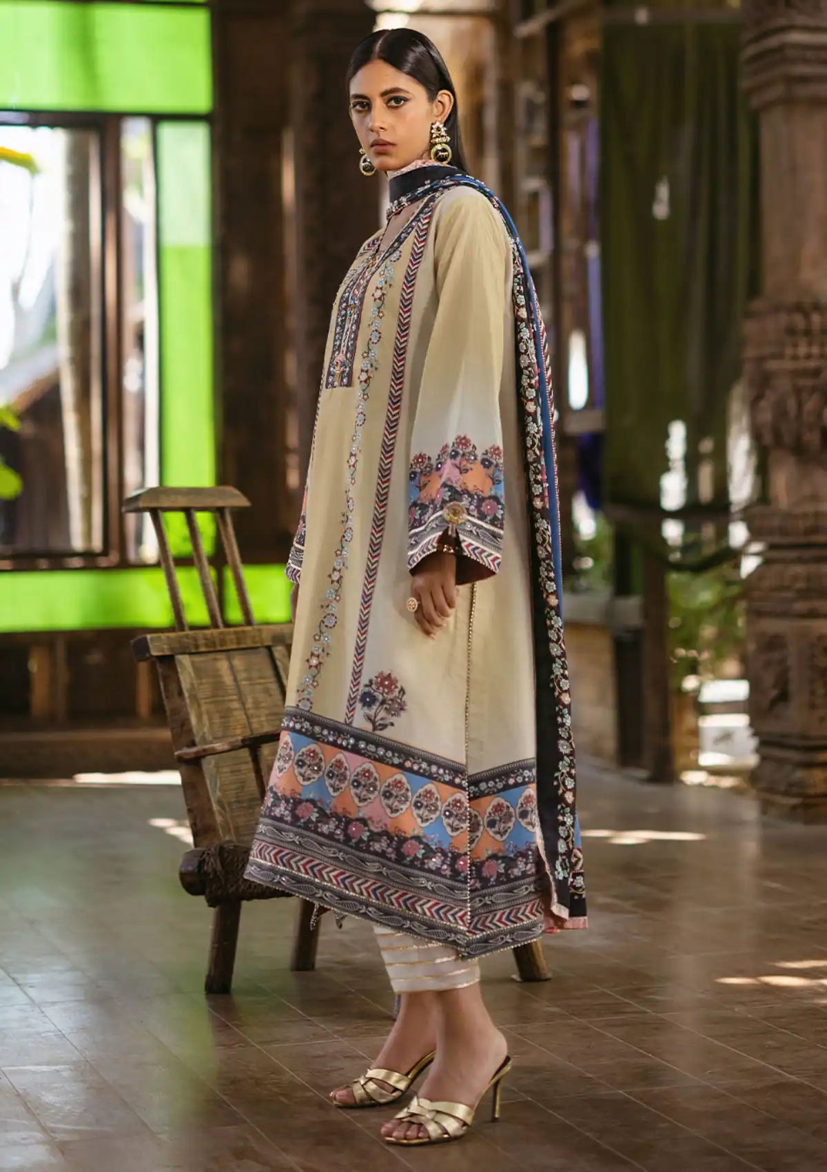 Mushq Nirvana Silk Edit'24 D-09 TAUPE