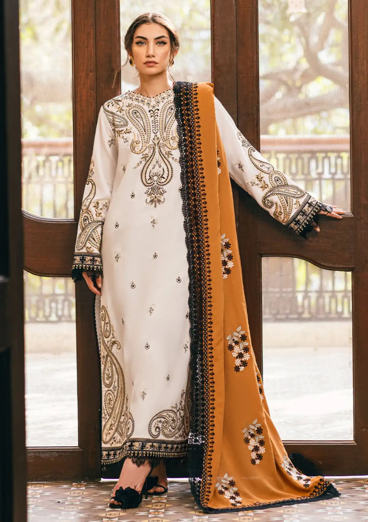 Mushq Symphony Karandi'24 D-04 IVORY WHISPER