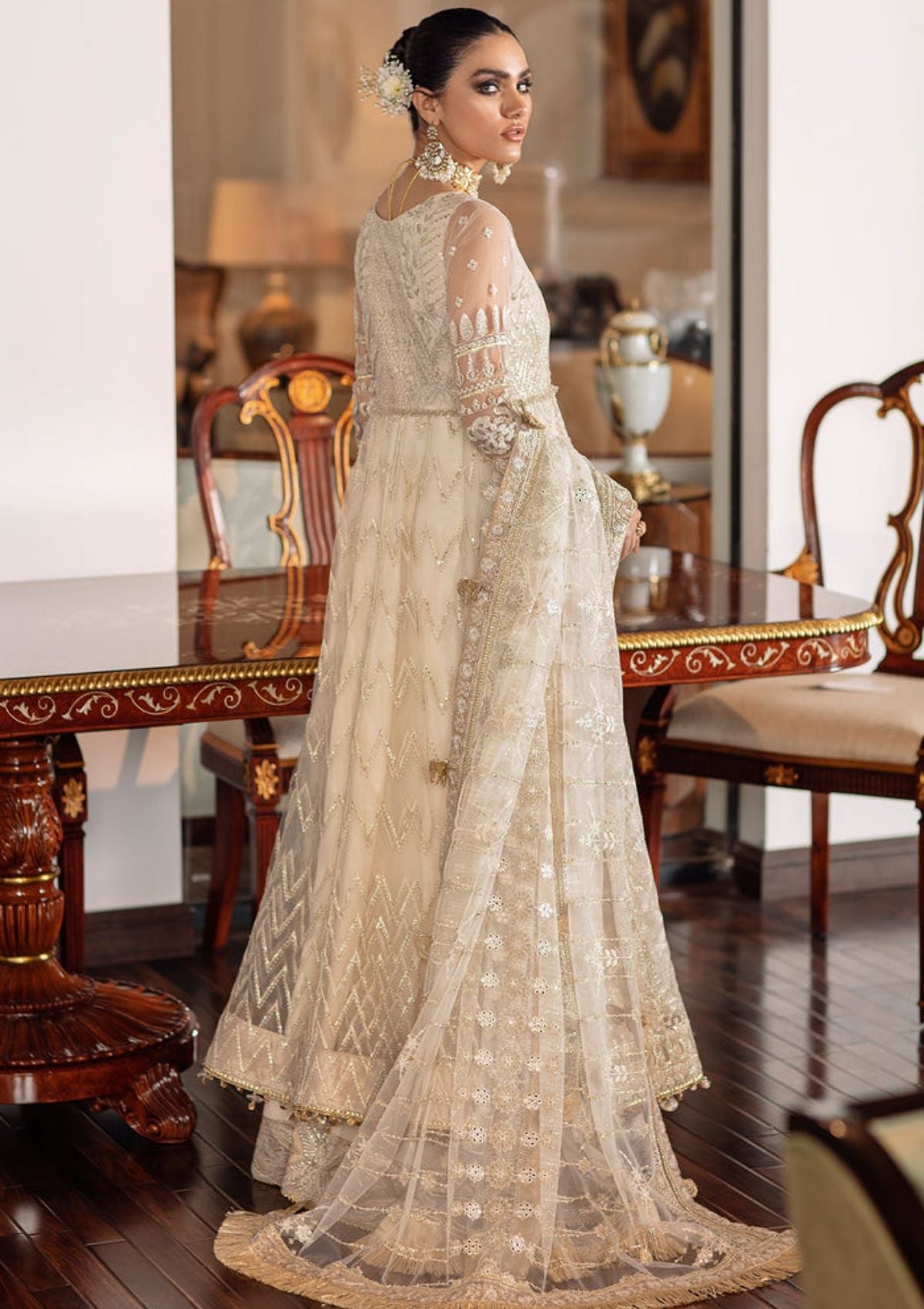 Chantelle By Baroque V-9'22 EC-05