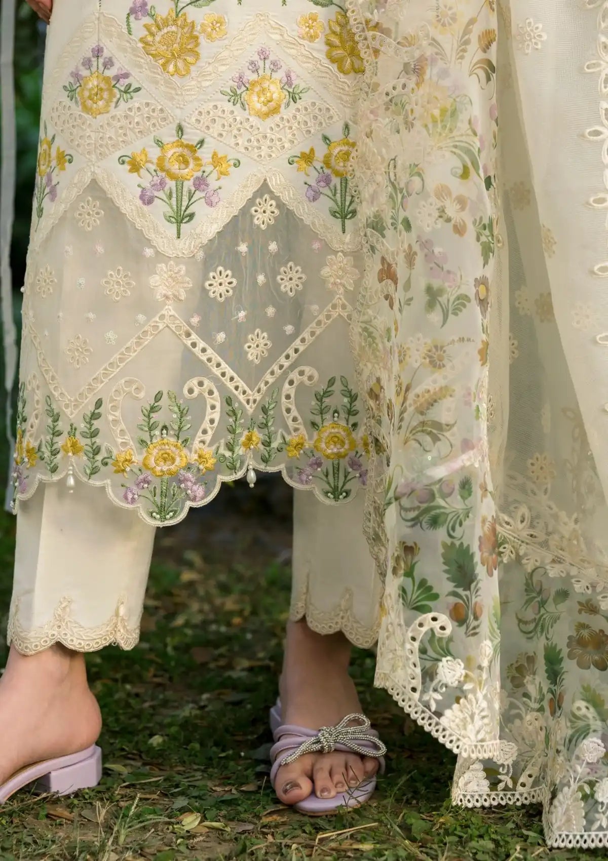 mohsin-saeed-fabrics-is-selling-online-and-in stores-Luxury-daily-wear-wedding-wear-formal-wear-in-budgeted-price-This-product-is-from-sardinia-floral-forest-luxury-lawn25-d-804-ivory-bloom-is-available-on-Mohsin-saeed-fabrics-website.