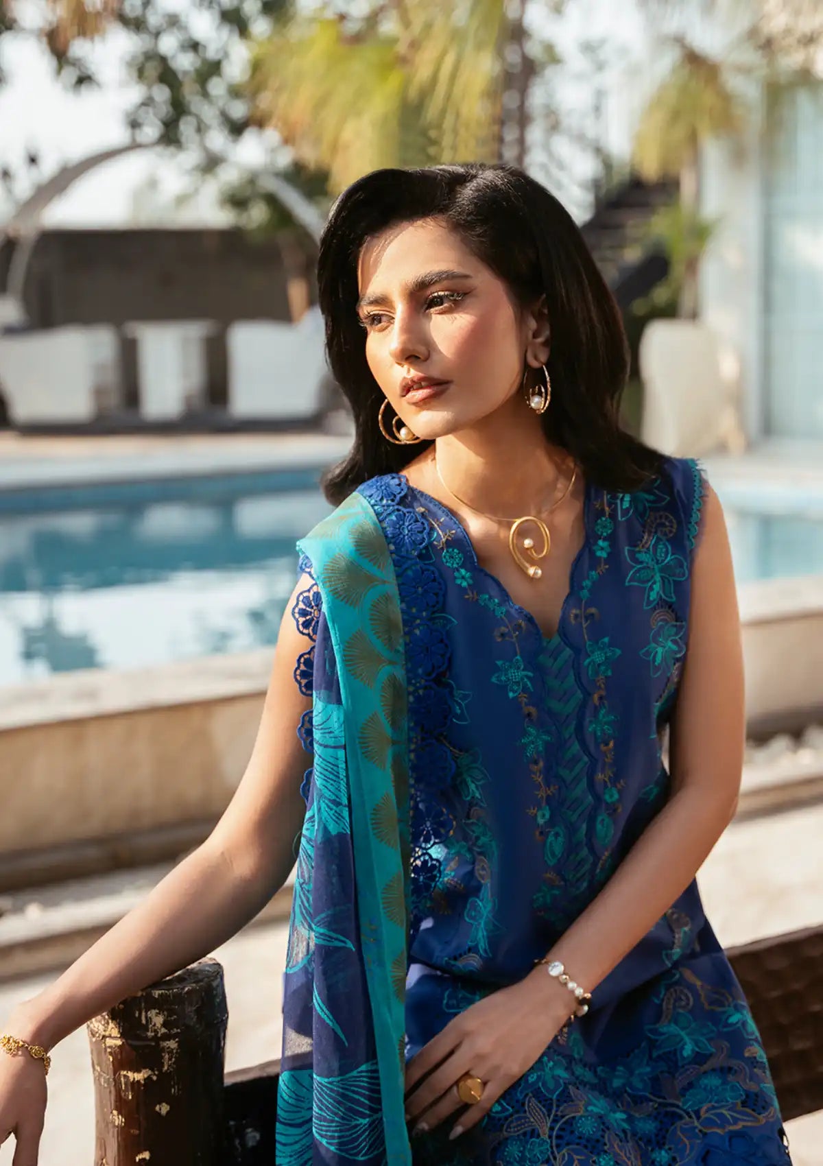 mohsin-saeed-fabrics-is-selling-online-and-in stores-Luxury-daily-wear-wedding-wear-formal-wear-in-budgeted-price-This-product-is-from-bin-ilyas-kayra-summer-edit25-d-315a-is-available-on-Mohsin-saeed-fabrics-website.
