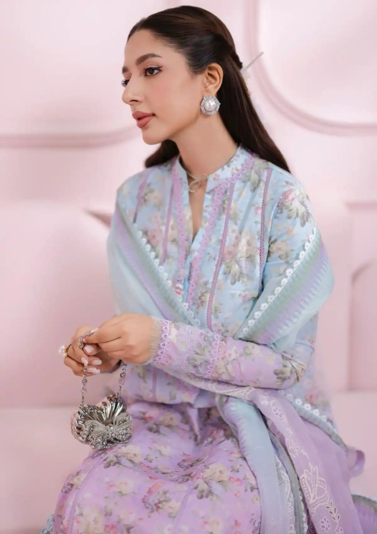 mohsin-saeed-fabrics-affordable-luxury-outfits-for-daily-formal-and-wedding-wear-This-product-is-from-qalamkar-qprints-lawn25-vol-2-em-08b-vera-is-available-on-Mohsin-saeed-fabrics-website.