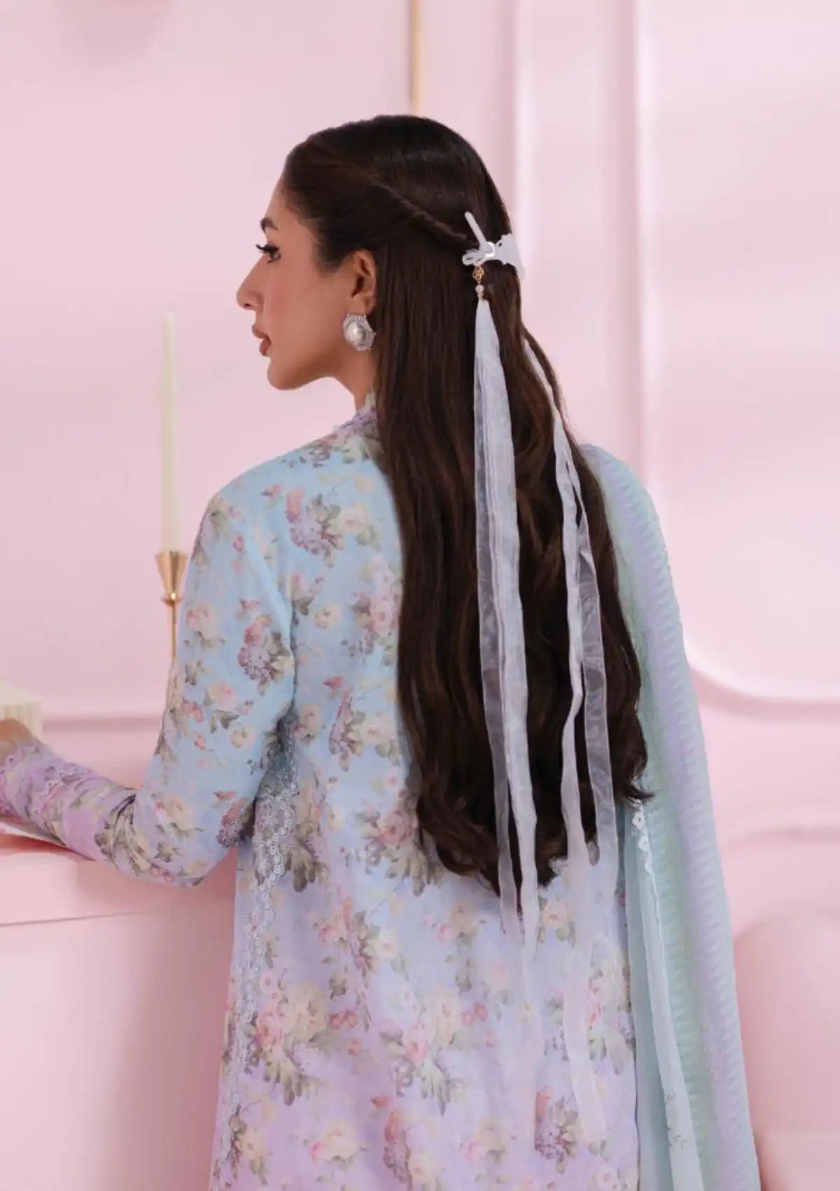 mohsin-saeed-fabrics-affordable-luxury-outfits-for-daily-formal-and-wedding-wear-This-product-is-from-qalamkar-qprints-lawn25-vol-2-em-08b-vera-is-available-on-Mohsin-saeed-fabrics-website.
