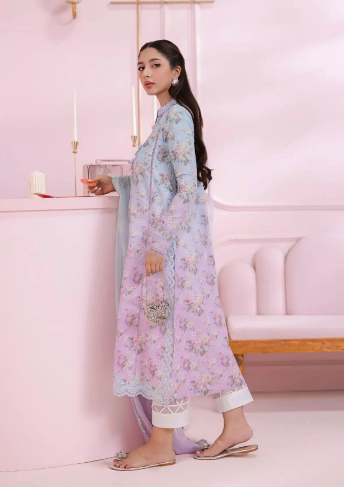 mohsin-saeed-fabrics-affordable-luxury-outfits-for-daily-formal-and-wedding-wear-This-product-is-from-qalamkar-qprints-lawn25-vol-2-em-08b-vera-is-available-on-Mohsin-saeed-fabrics-website.
