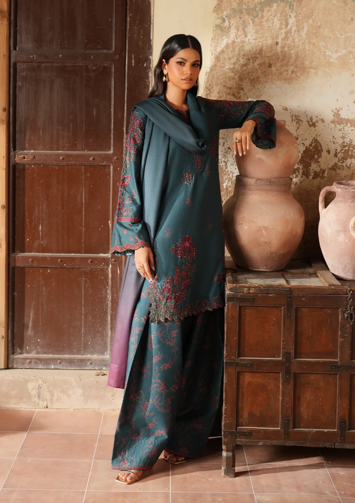 Iznik Pre-Fall'25 IPF-01