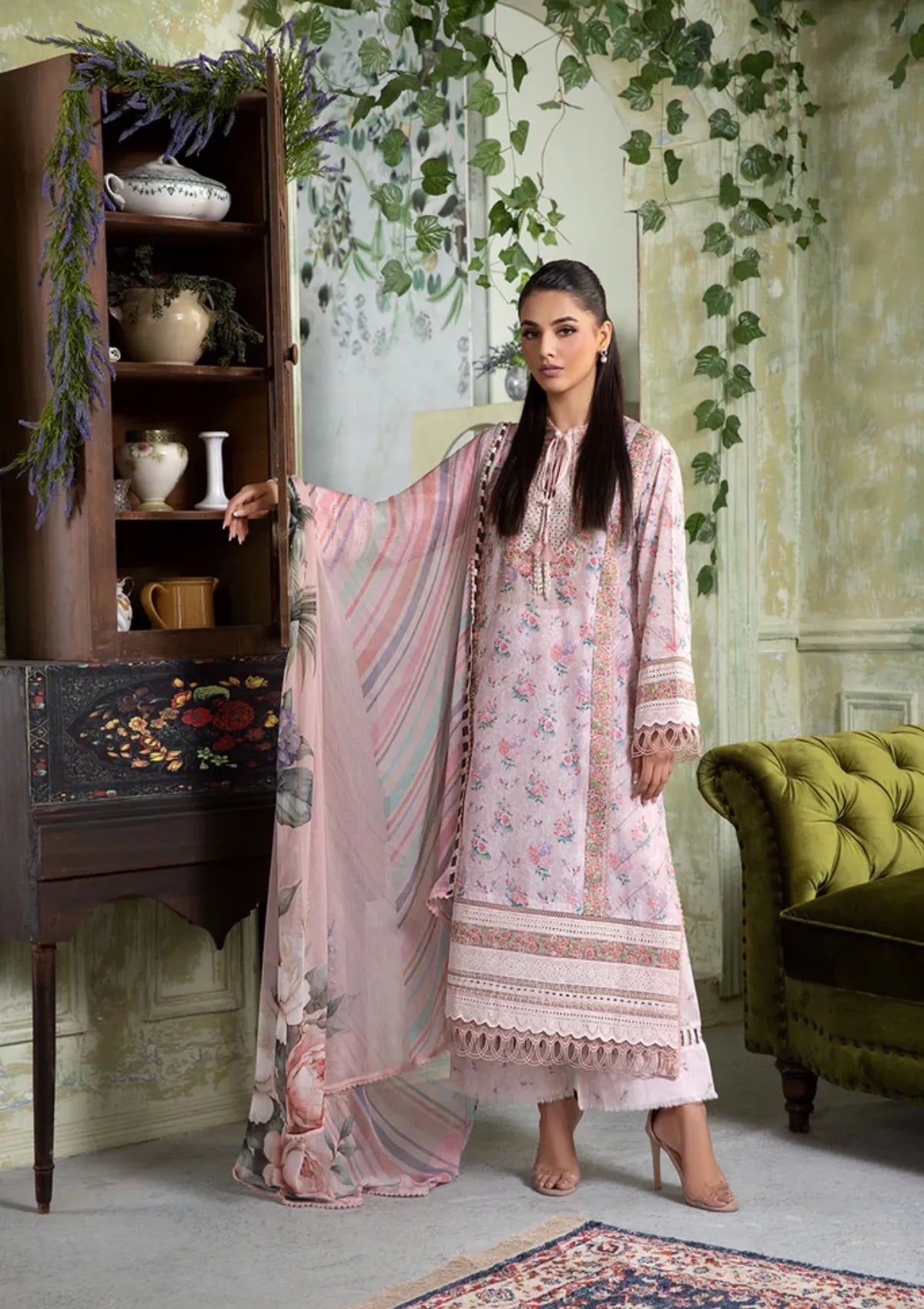 mohsin-saeed-fabrics-is-selling-online-and-in stores-Luxury-daily-wear-wedding-wear-formal-wear-in-budgeted-price-This-product-is-from-sobia-nazir-vital-vol-2-lawn25-d-4a-is-available-on-Mohsin-saeed-fabrics-website.