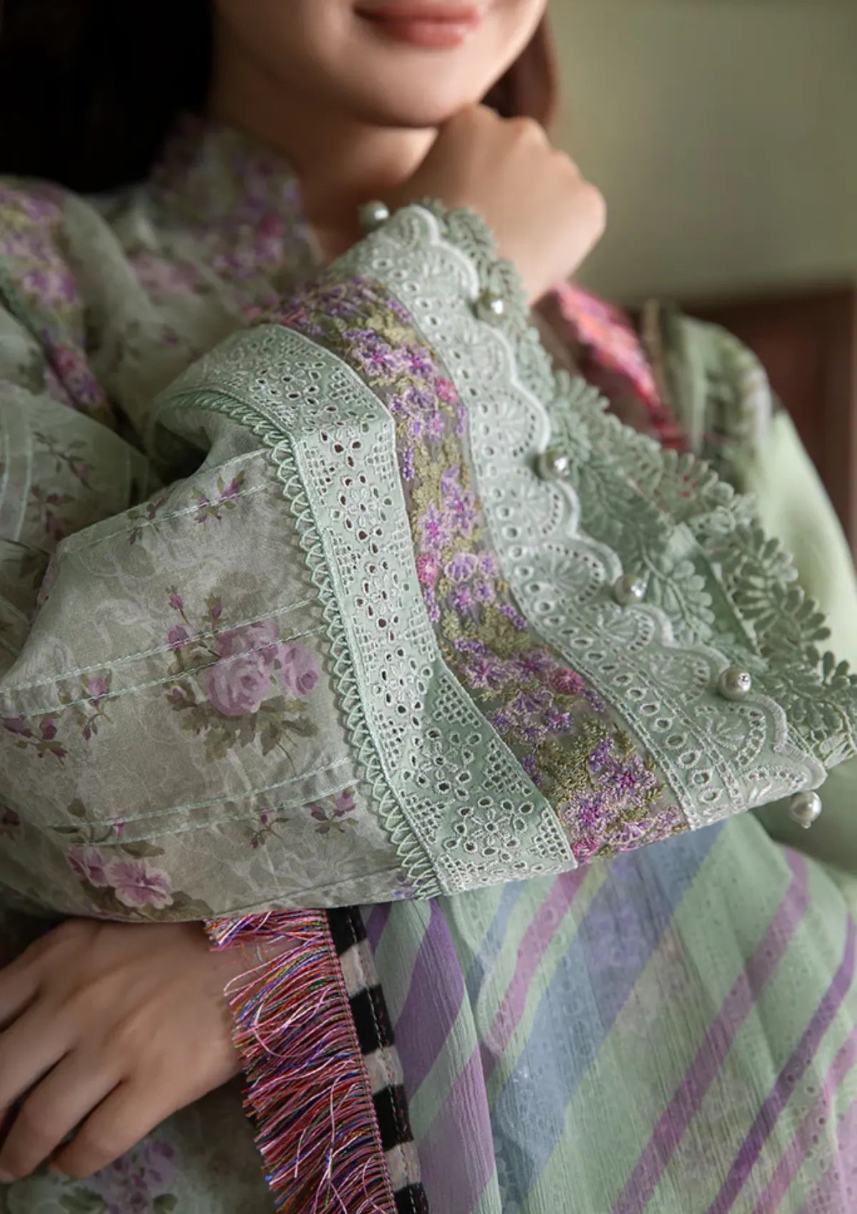 mohsin-saeed-fabrics-is-selling-online-and-in stores-Luxury-daily-wear-wedding-wear-formal-wear-in-budgeted-price-This-product-is-from-sobia-nazir-vital-vol-2-lawn25-d-4b-is-available-on-Mohsin-saeed-fabrics-website.