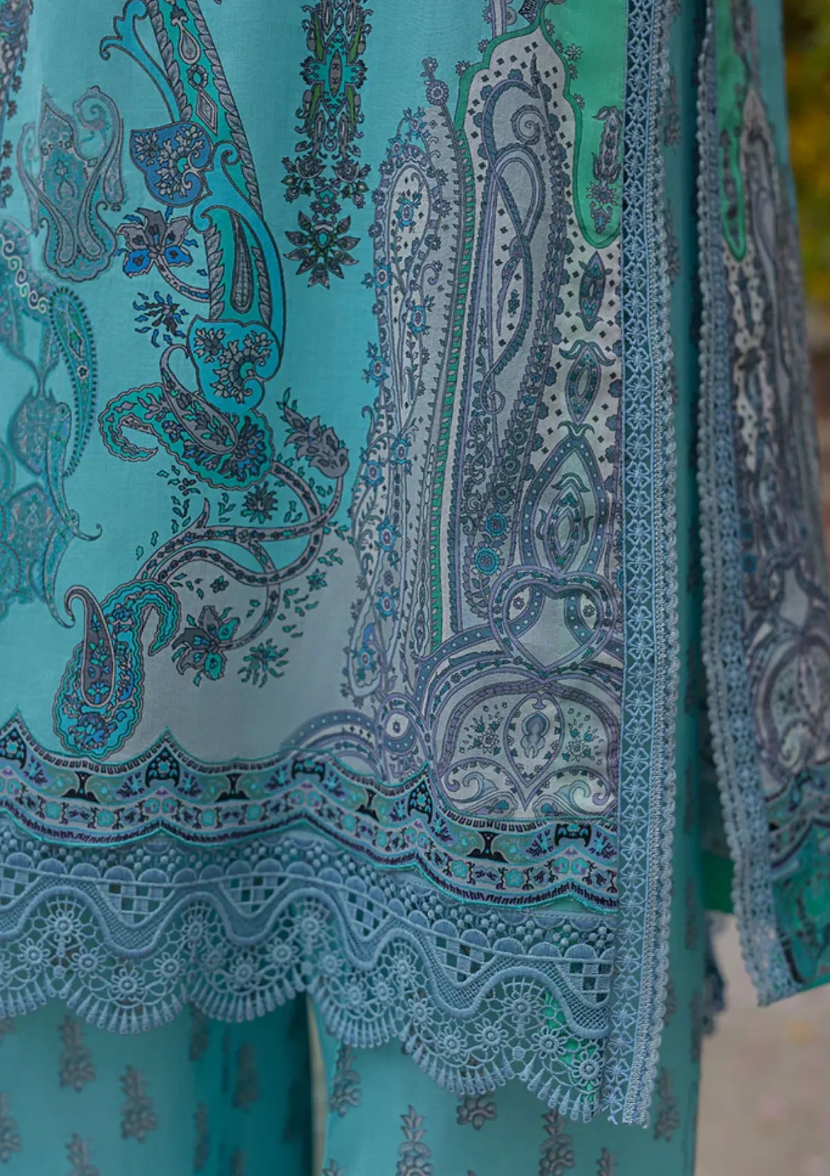 mohsin-saeed-fabrics-luxury-fashion-collection-daily-wear-wedding-and-formal-in-budget-This-product-is-from-sobia-nazir-sn-basics-printed-lawn25-d-04b-is-available-on-Mohsin-saeed-fabrics-website.