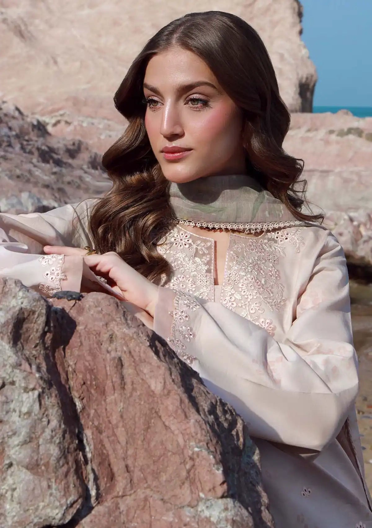 mohsin-saeed-fabrics-is-selling-online-and-in stores-Luxury-daily-wear-wedding-wear-formal-wear-in-budgeted-price-This-product-is-from-seran-afsanah-lawn-ss25-d-05-rumi-is-available-on-Mohsin-saeed-fabrics-website.