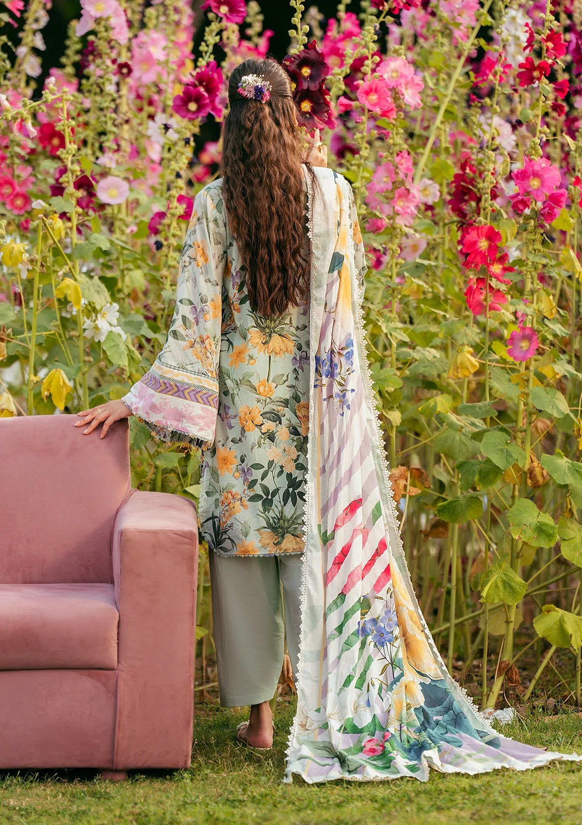 mohsin-saeed-fabrics-designer-daily-wear-formal-and-wedding-suits-within-budget-This-product-is-from-elaf-prints-lawn25-vol-2-eps-7b-elaris-is-available-on-Mohsin-saeed-fabrics-website.
