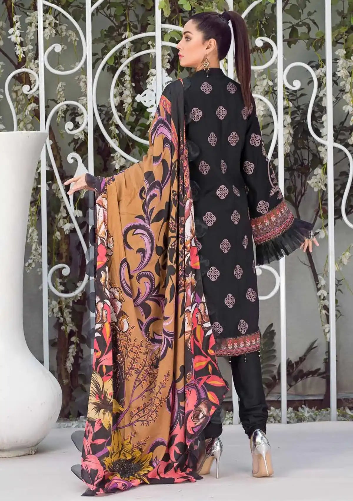 Wania By Wadwa'22 Vol-05 WP-371 - Mohsin Saeed Fabrics