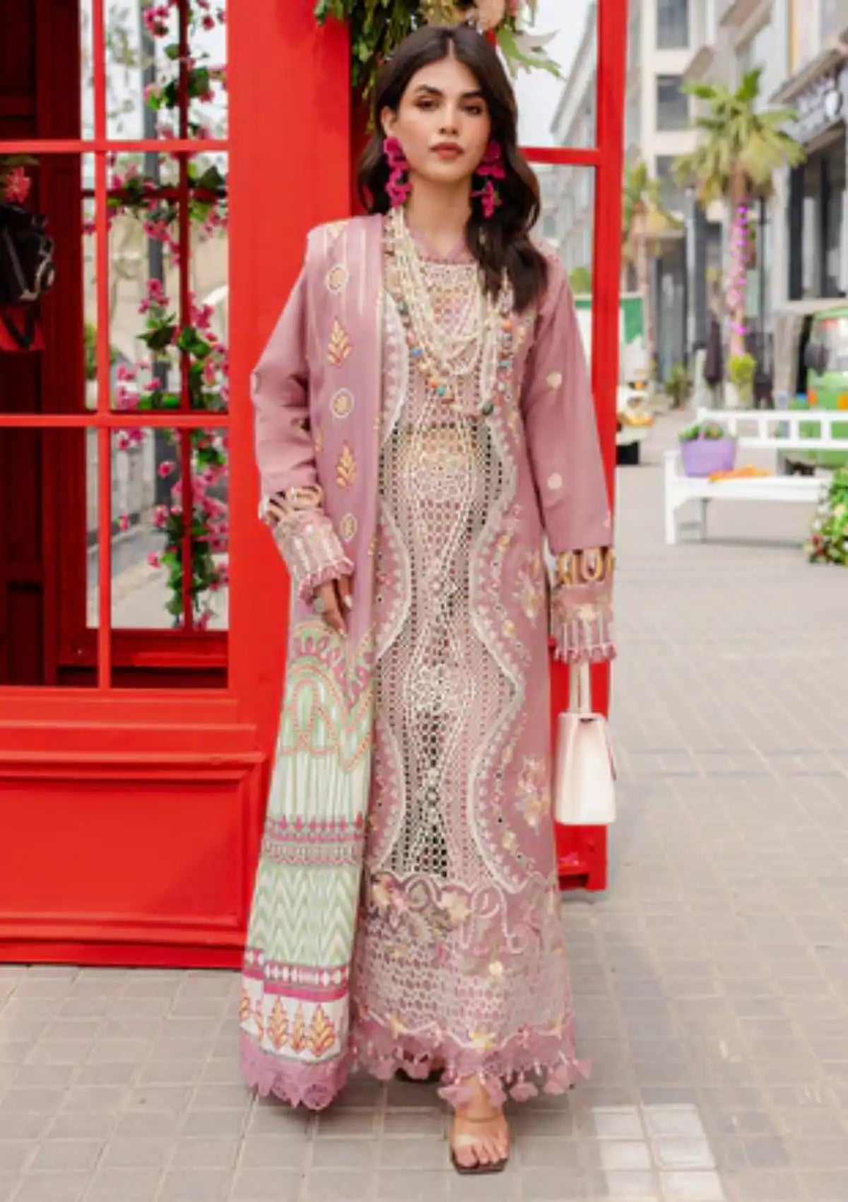 Parishay Nuray-e-Nazar Winter'23 NNF-04 - Mohsin Saeed Fabrics