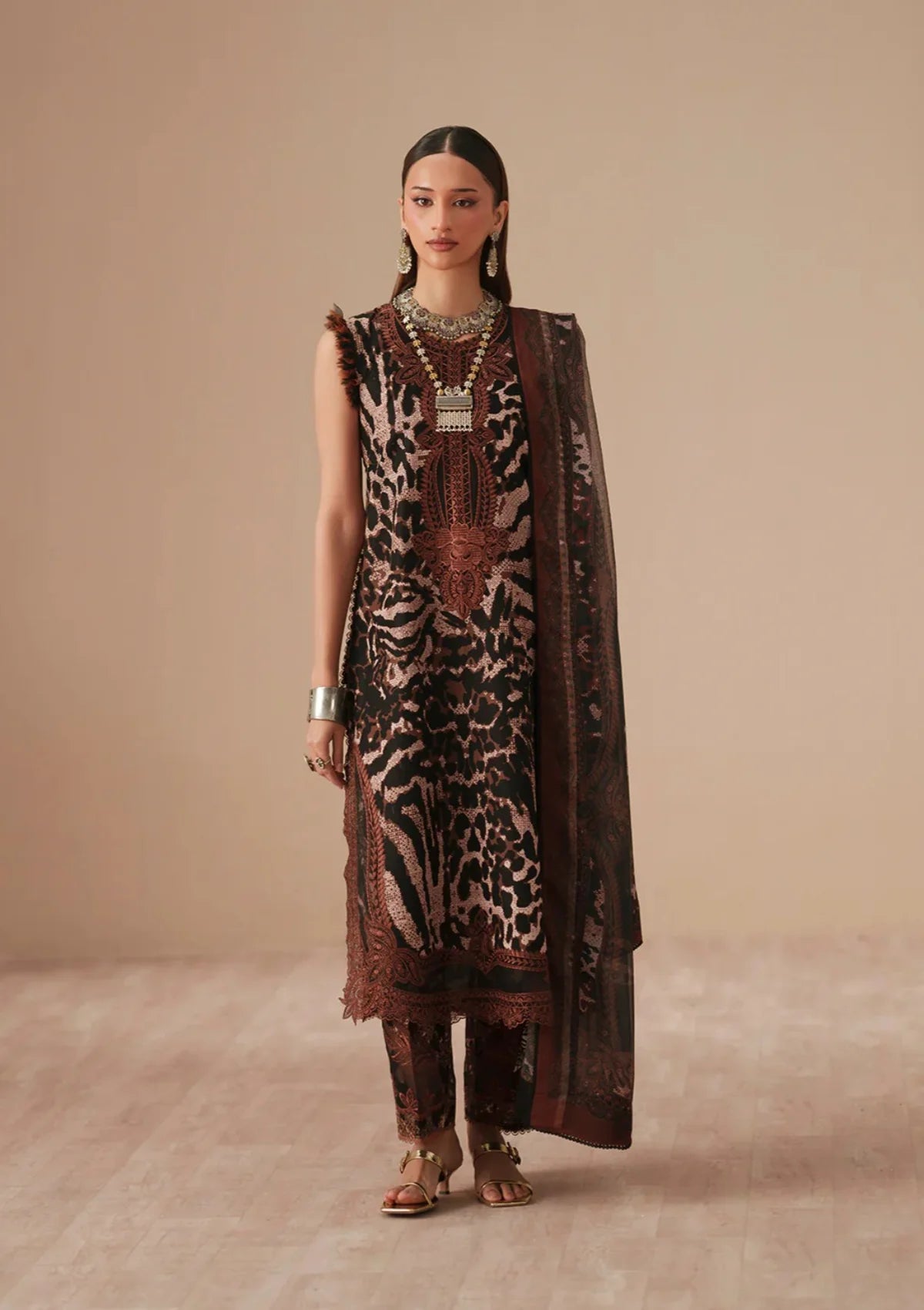 Bin Ilyas Jojo Summer '26 D-82B