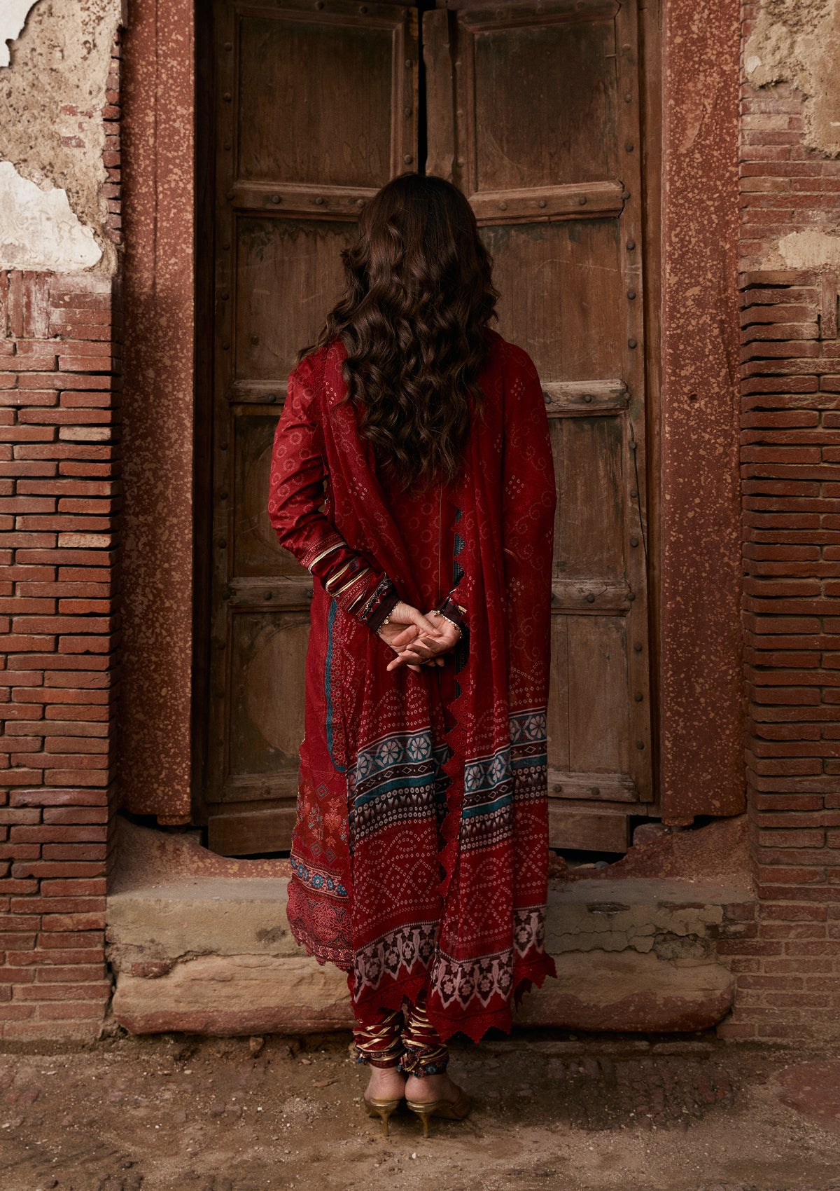 Kahf Prints Lawn'26 KPS-1A SURKH NOOR